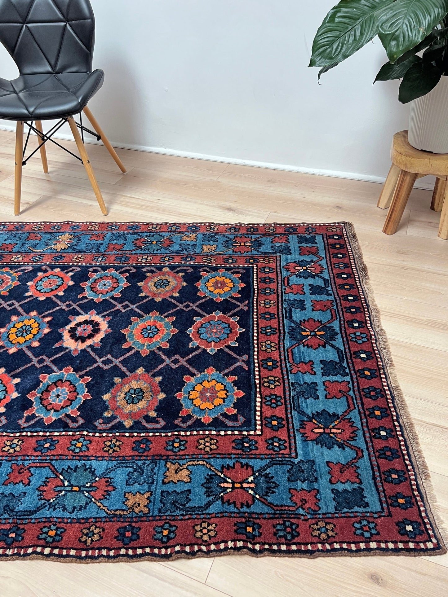 Caucasian blue oriental rug shop San Francisco Bay Area. Buy handmade carpet wool rug online Handmade rug store Berkeley