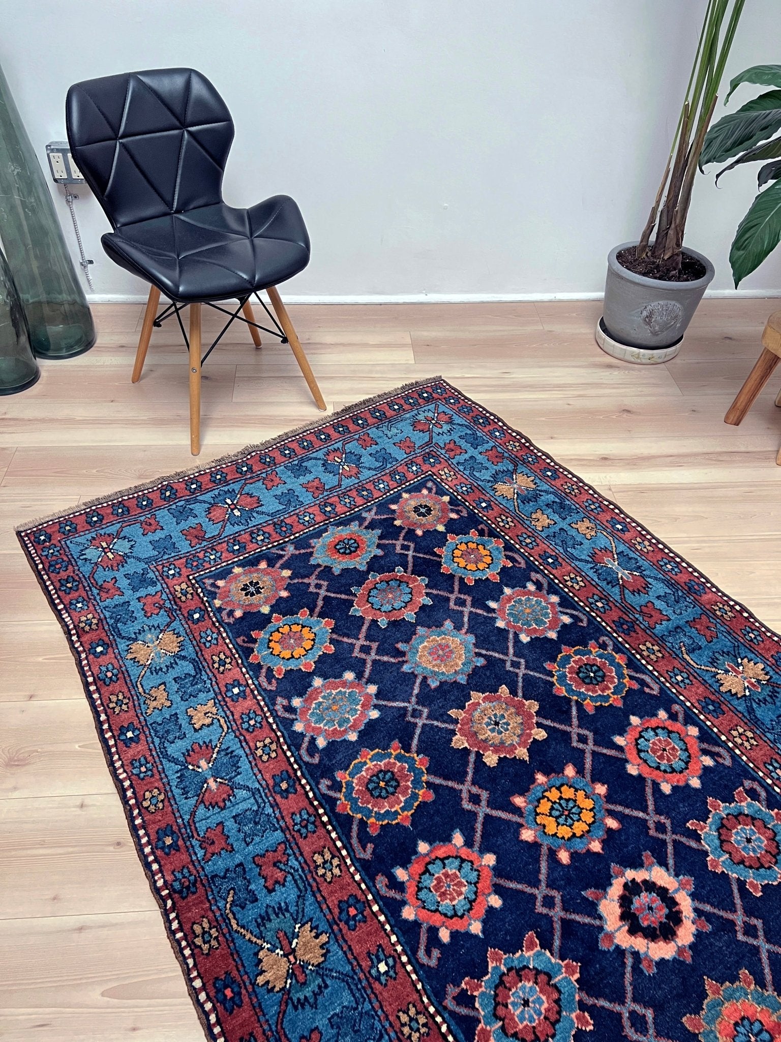 Caucasian blue oriental rug shop San Francisco Bay Area. Buy handmade carpet wool rug online Handmade rug store Berkeley