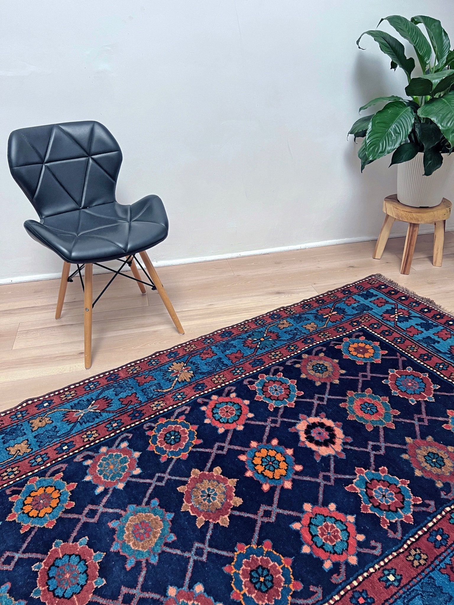 Caucasian blue oriental rug shop San Francisco Bay Area. Buy handmade carpet wool rug online Handmade rug store Berkeley