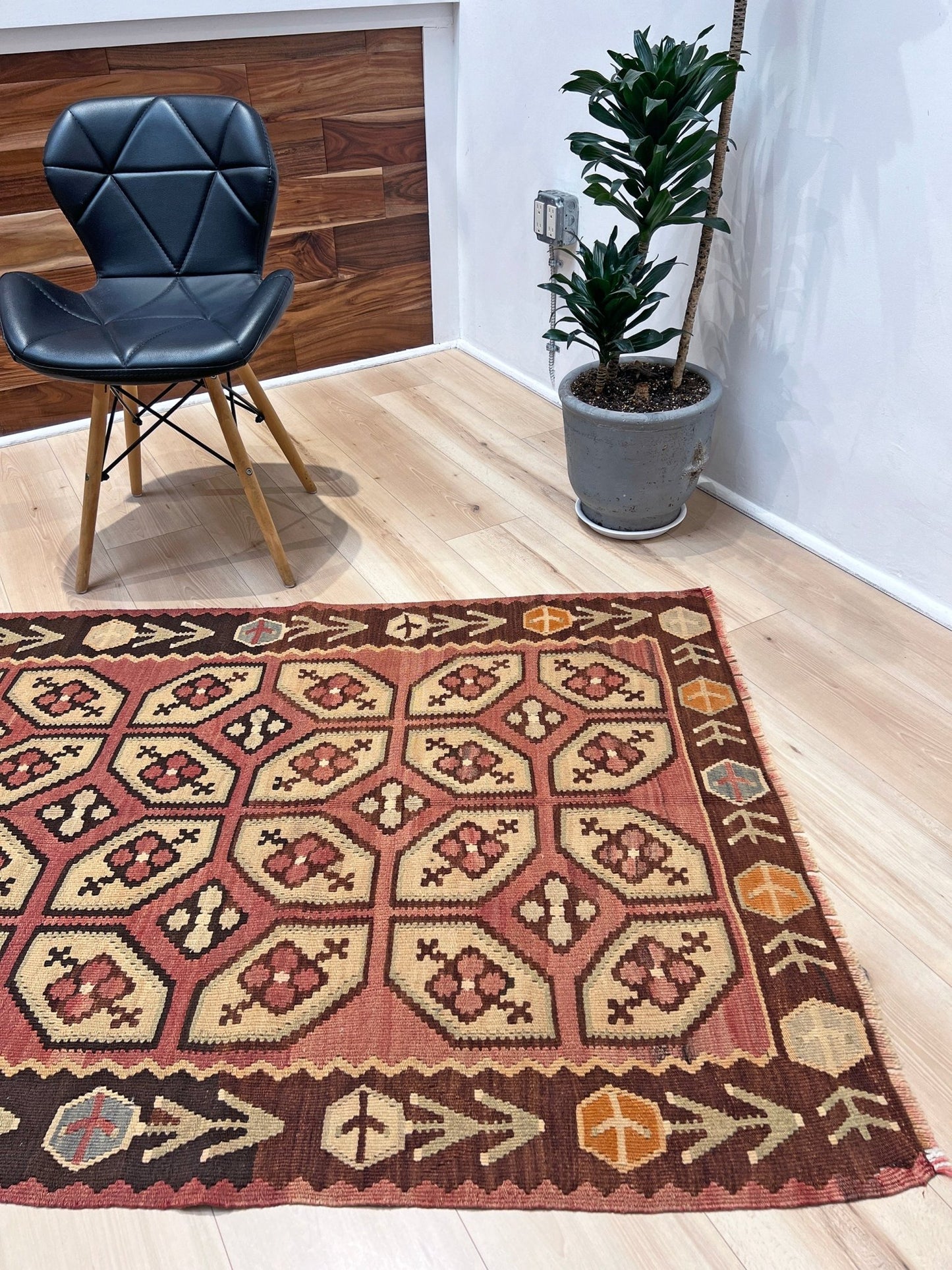 Handmade neutral color kilim rug shop san francisco bay area. Small wool flatweave carpet buy online.