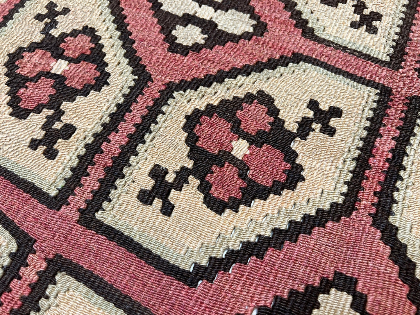 Handmade neutral color kilim rug shop san francisco bay area. Small wool flatweave carpet buy online.