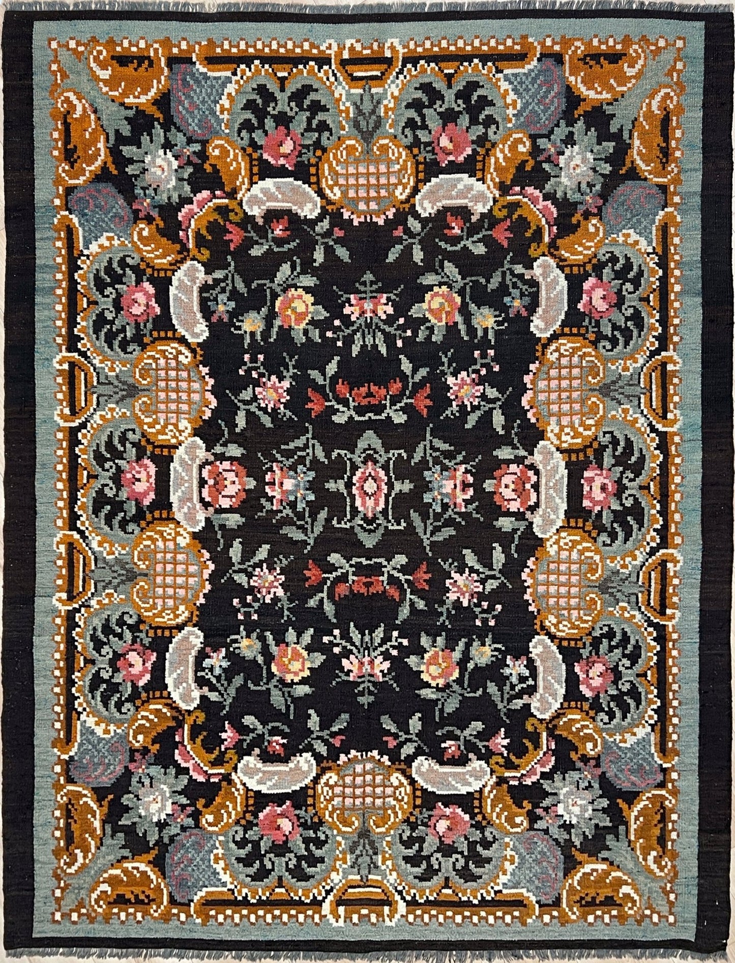 Rose kilim handmade moldovan rug. Wool floral rug for living room, bedroom, kitchen, nursery. Oriental rug shop san francisco bay area.