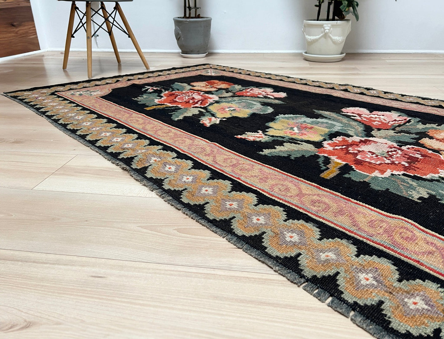 Rose Kilim • Handmade Moldovan Vintage Flatweave Rug (4'x7'6")