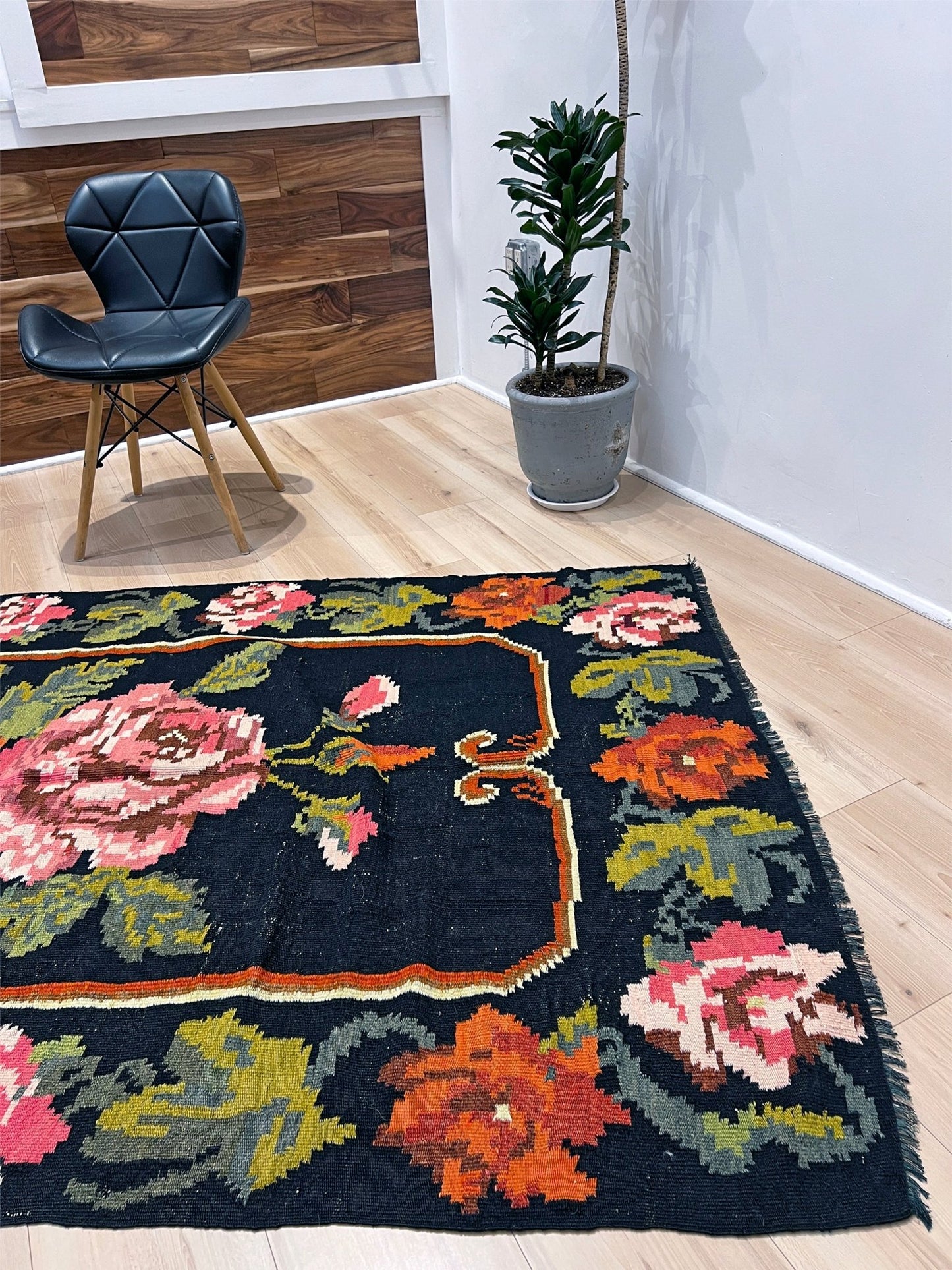 Rose kilim rug shop san francisco bay area. Handmade wool flatweave rug shop. 