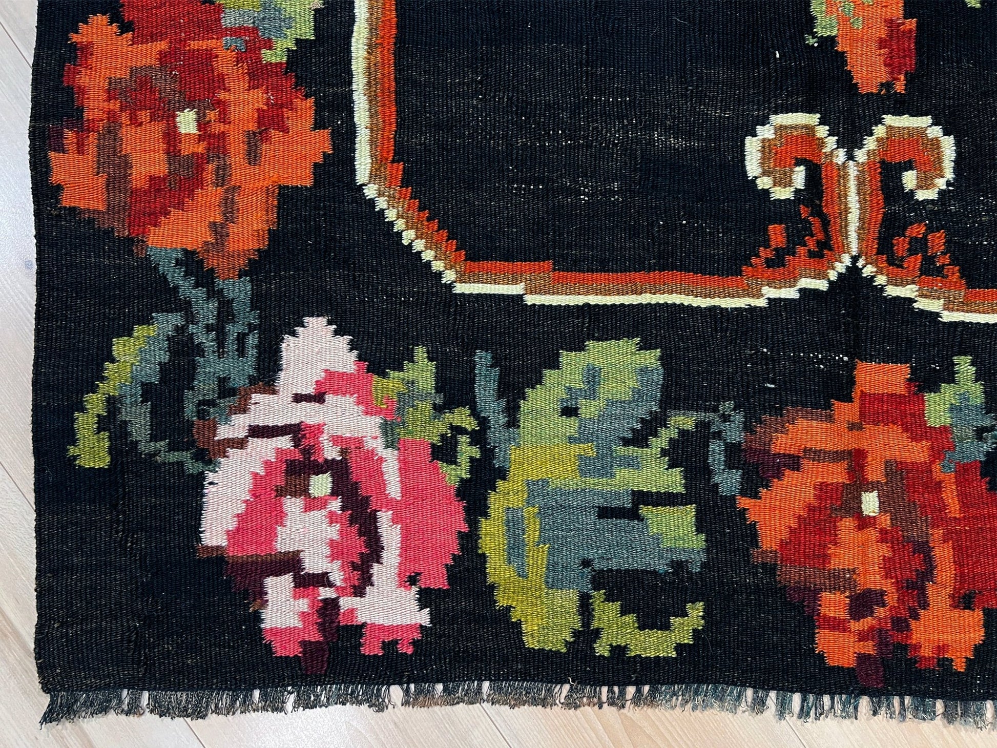Rose kilim rug shop san francisco bay area. Handmade wool flatweave rug shop. 
