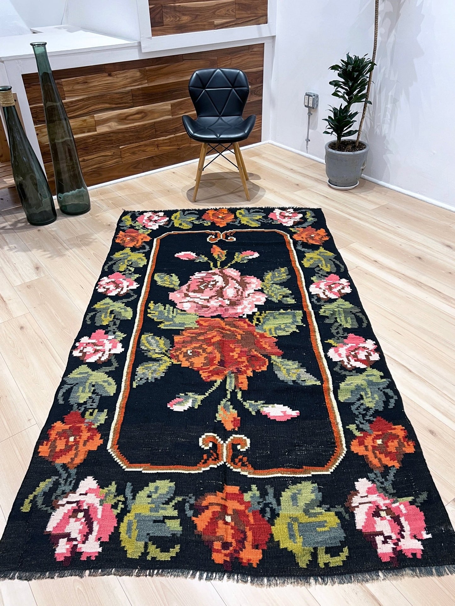 Rose kilim rug shop san francisco bay area. Handmade wool flatweave rug shop. 