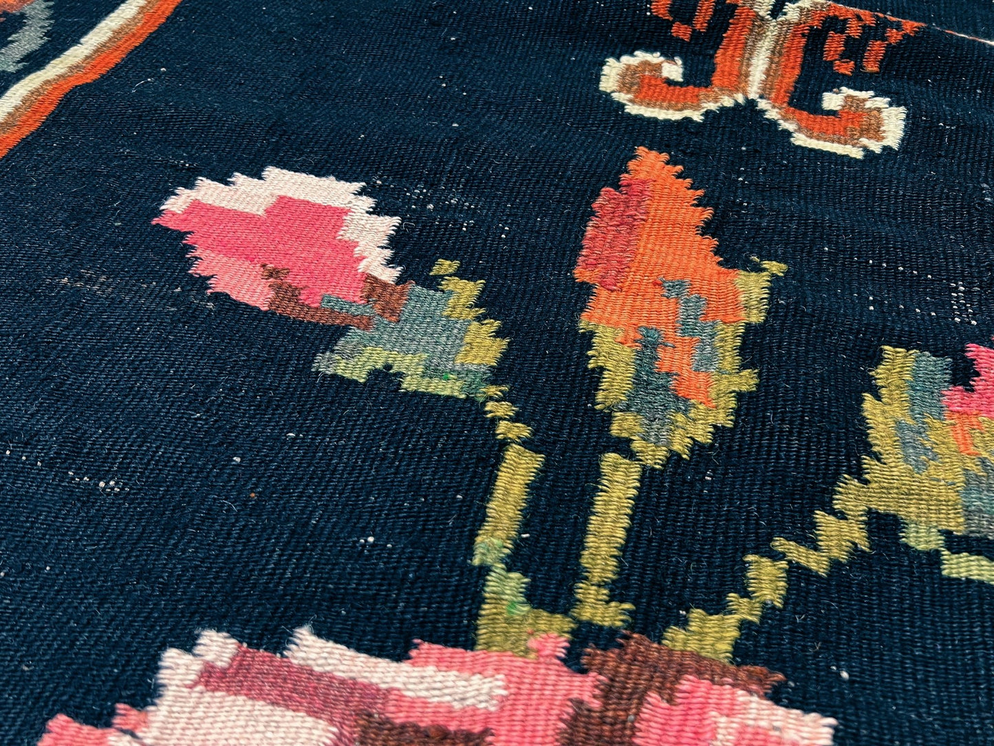 Rose kilim rug shop san francisco bay area. Handmade wool flatweave rug shop. 