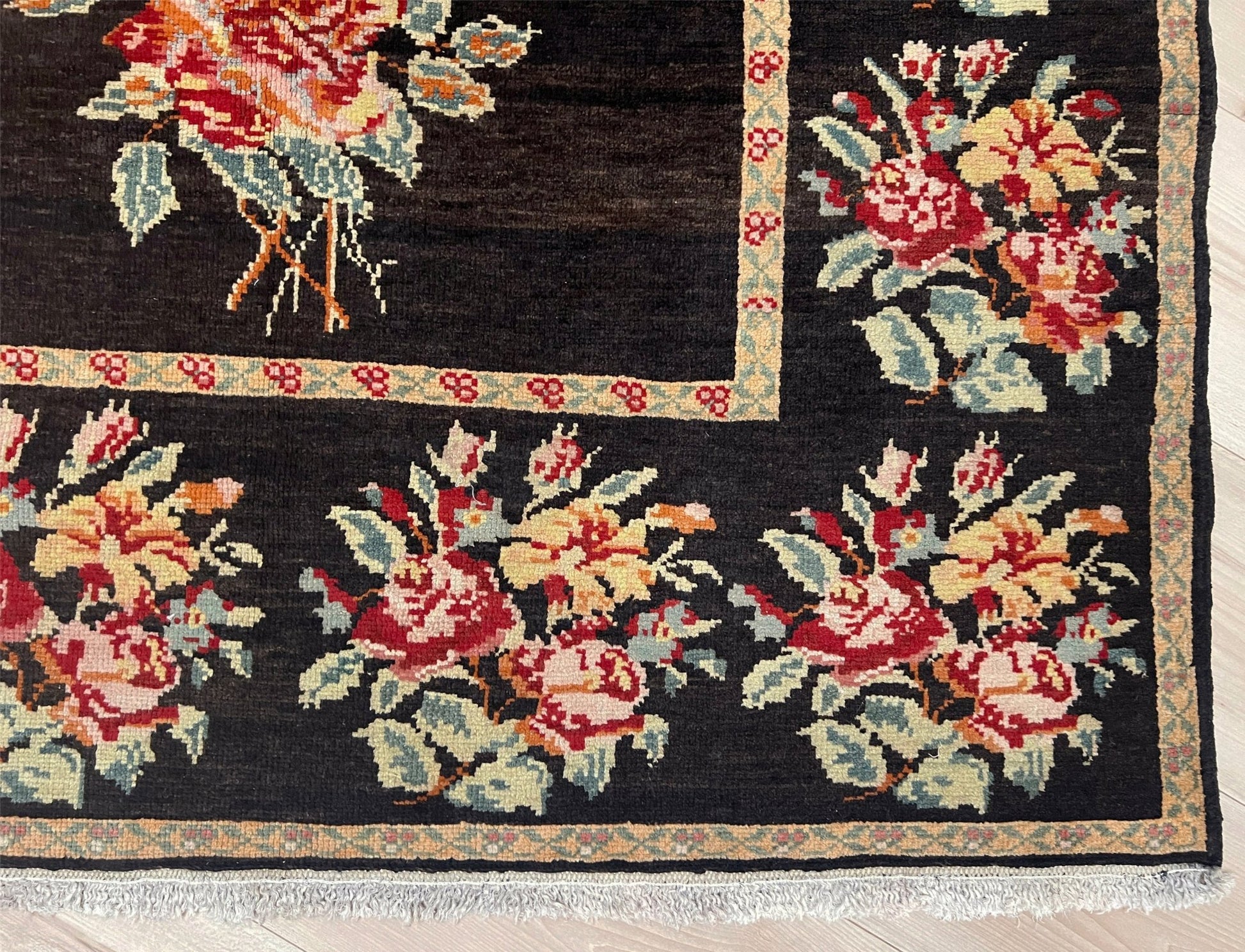 KARABAGH armenian vintage Scatter rug. Oriental rug shop san francisco bay area. Buy handmade wool rug online free shipping
