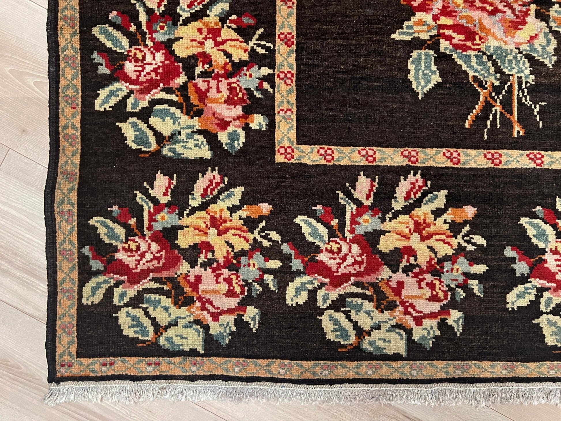 KARABAGH armenian vintage Scatter rug. Oriental rug shop san francisco bay area. Buy handmade wool rug online free shipping