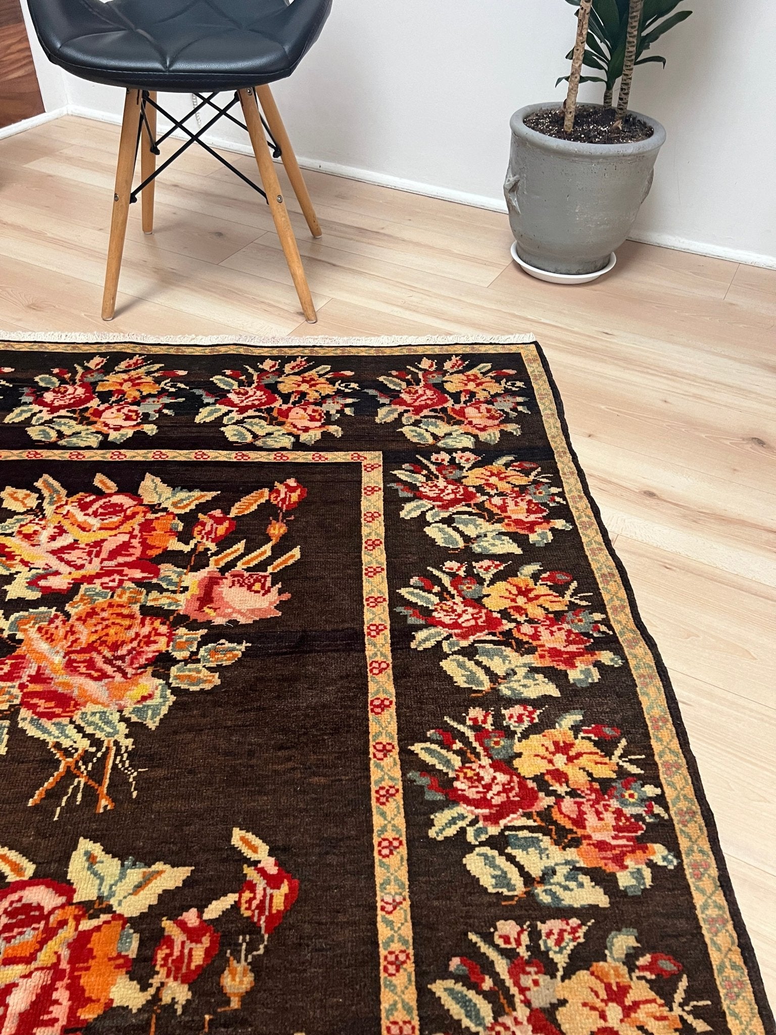 KARABAGH armenian vintage Scatter rug. Oriental rug shop san francisco bay area. Buy handmade wool rug online free shipping