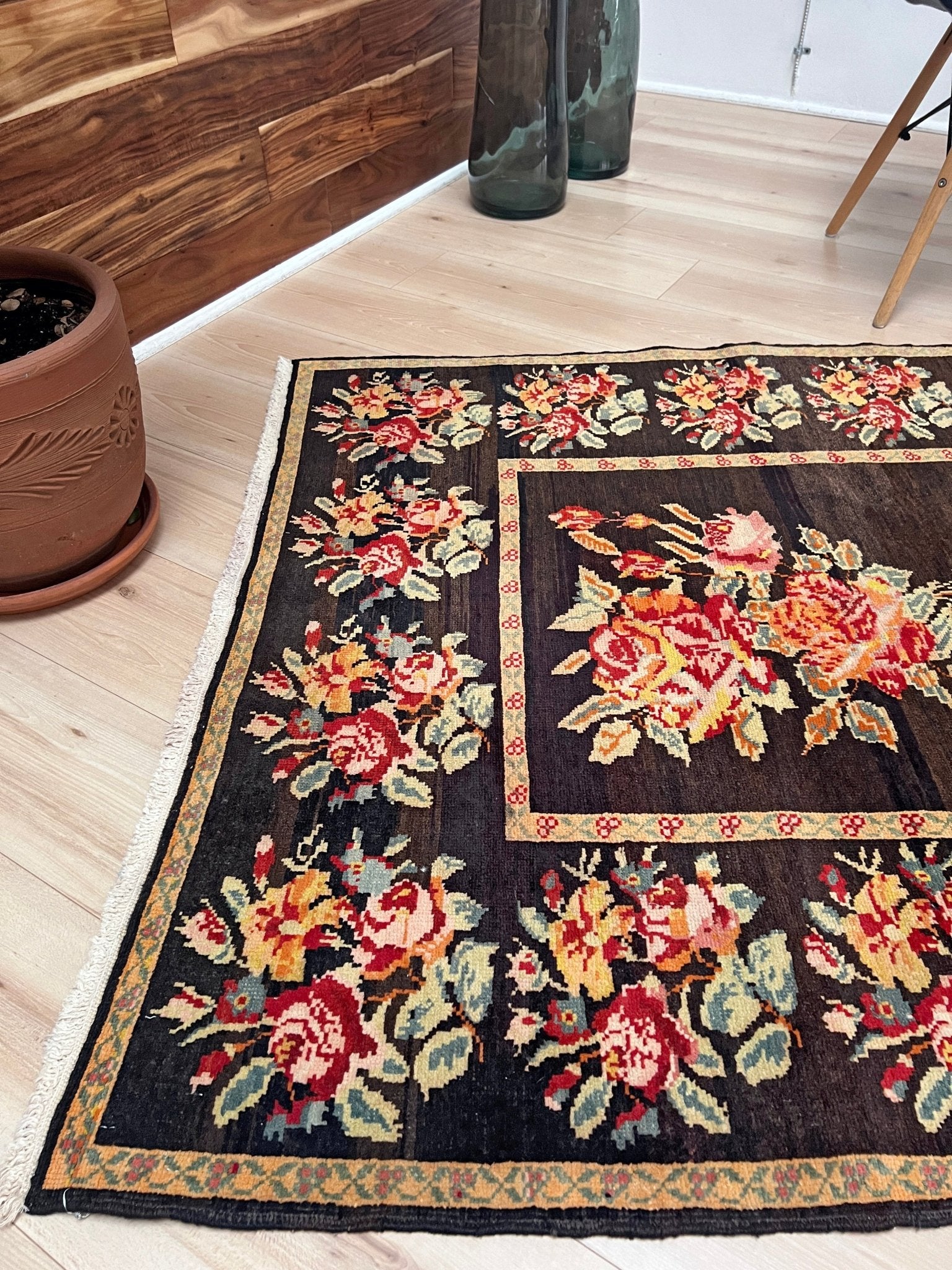 KARABAGH armenian vintage Scatter rug. Oriental rug shop san francisco bay area. Buy handmade wool rug online free shipping