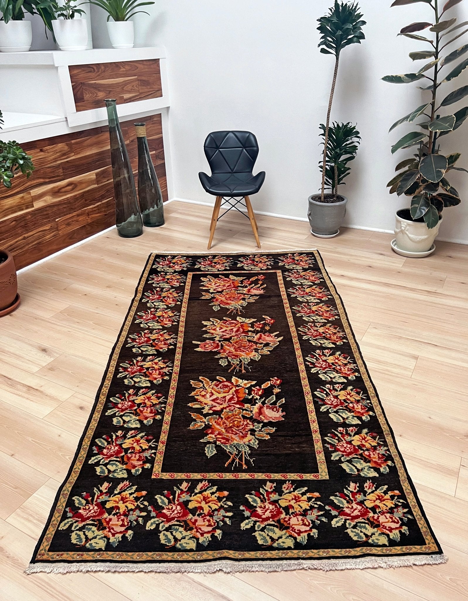 KARABAGH armenian vintage Scatter rug. Oriental rug shop san francisco bay area. Buy handmade wool rug online free shipping