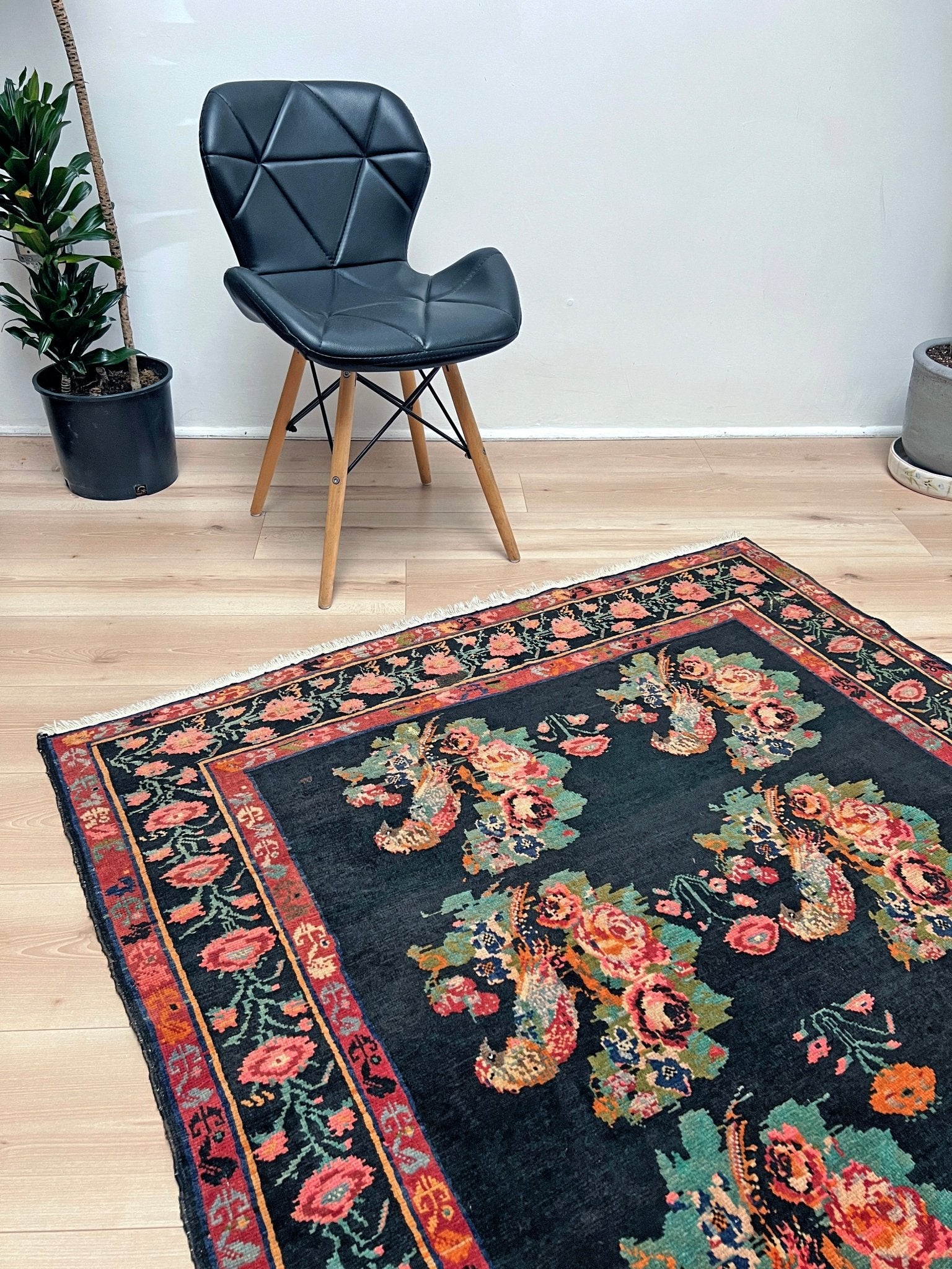 KARABAGH armenian vintage Scatter rug. Oriental rug shop san francisco bay area. Buy handmade wool rug online free shipping