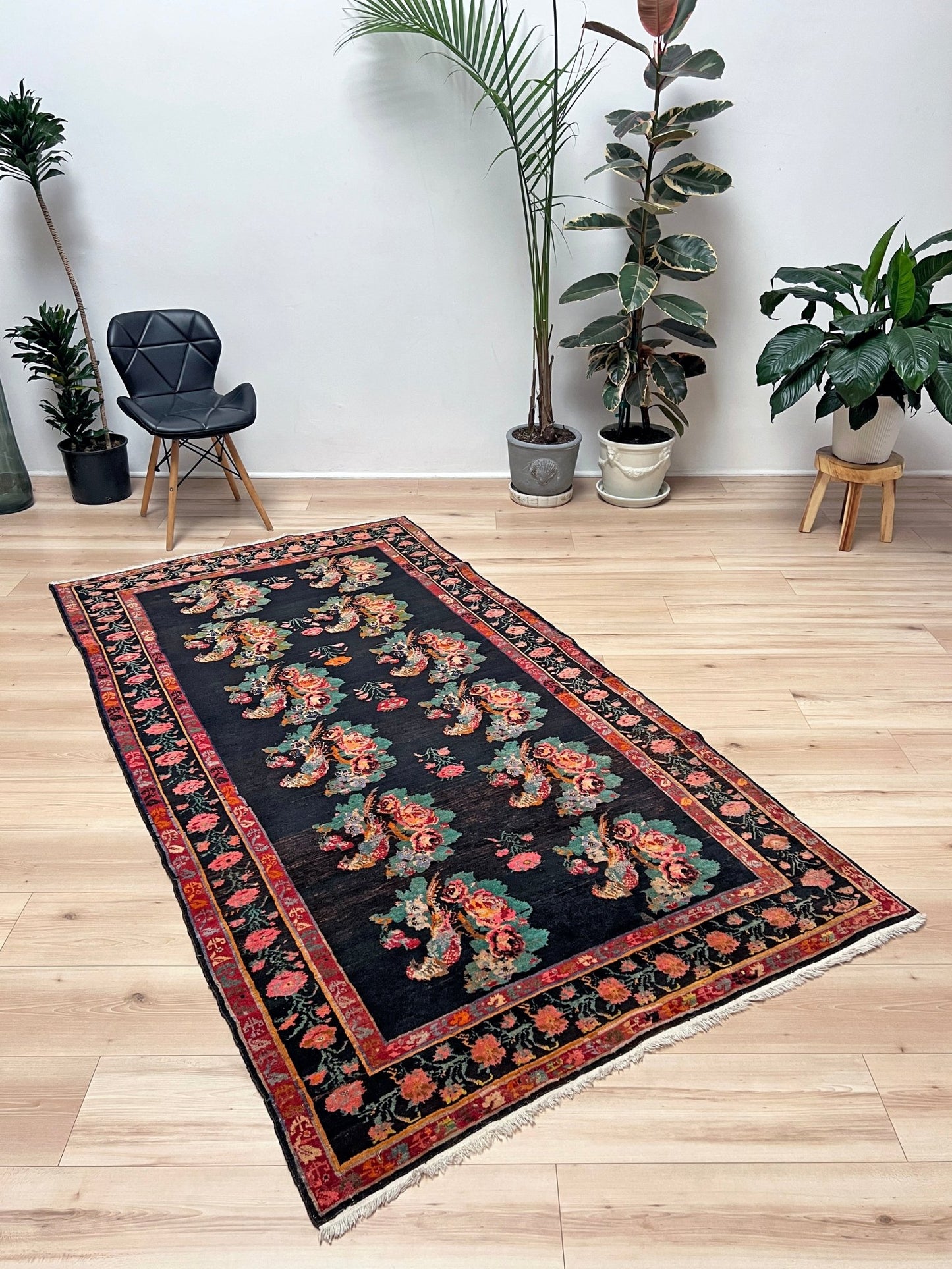 KARABAGH armenian vintage Scatter rug. Oriental rug shop san francisco bay area. Buy handmade wool rug online free shipping