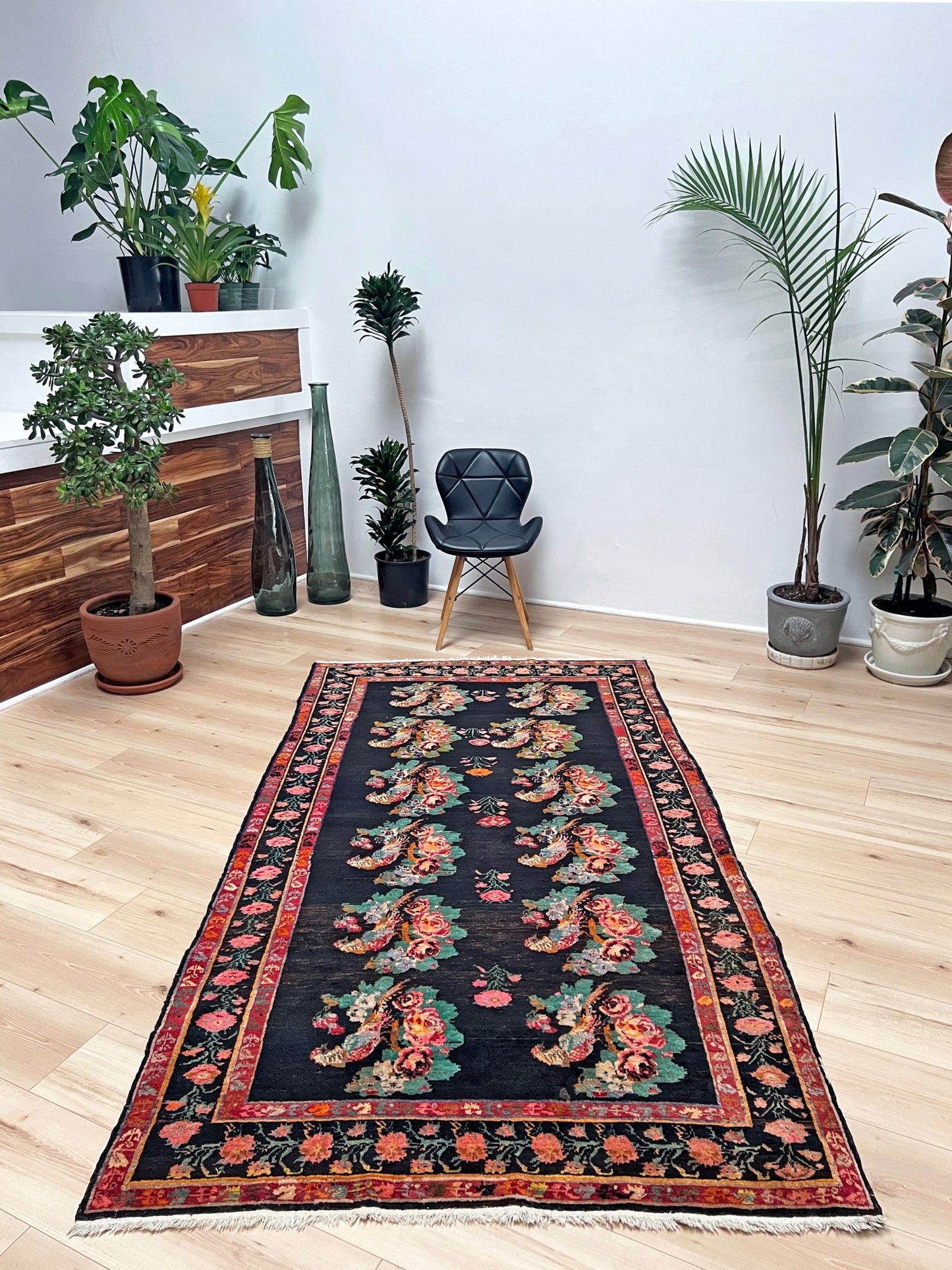 KARABAGH armenian vintage Scatter rug. Oriental rug shop san francisco bay area. Buy handmade wool rug online free shipping