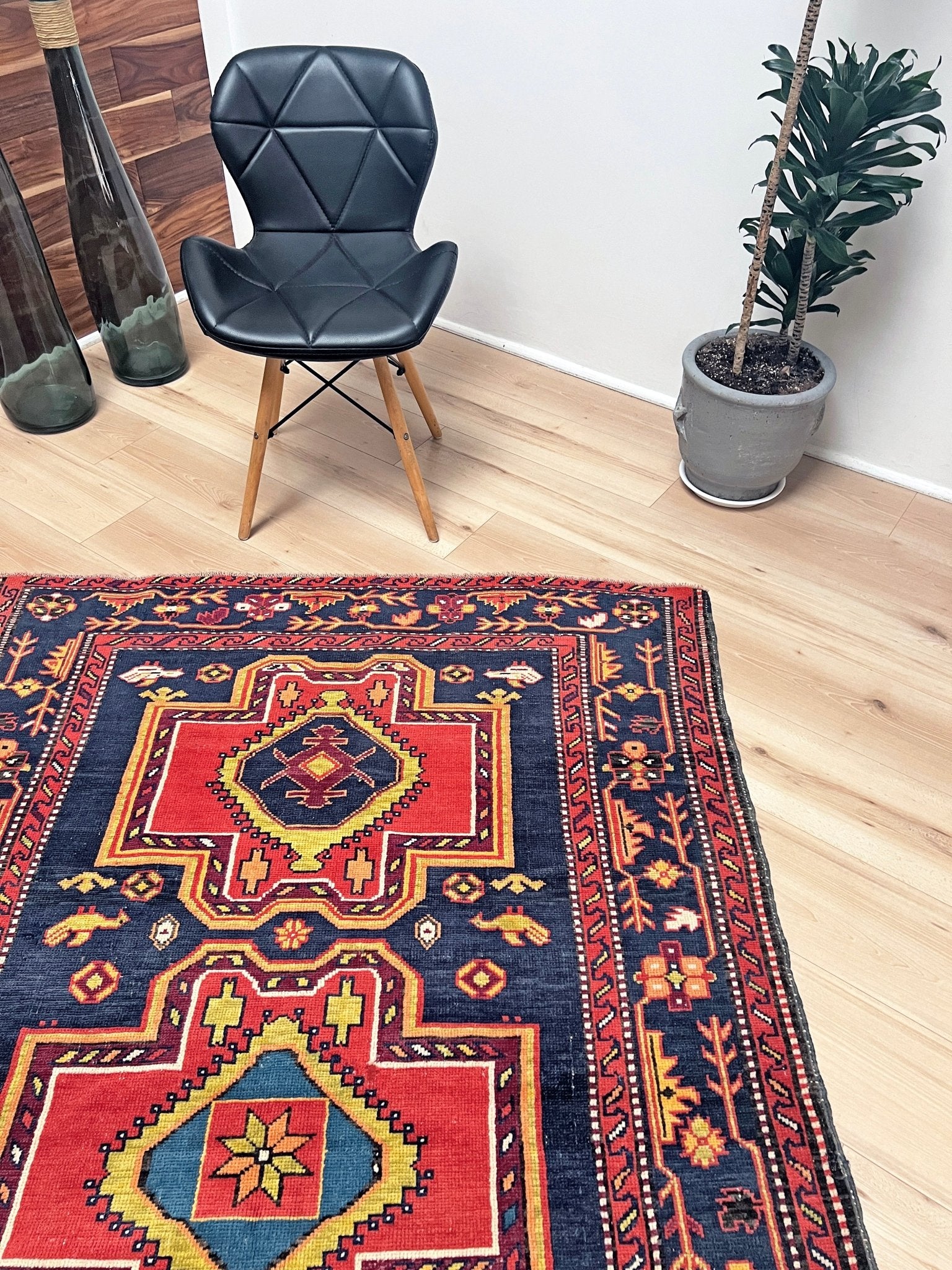 Derbend Caucasian vintage small Scatter handmade rug. Oriental rug shop San francisco bay area. Buy rug online free shipping