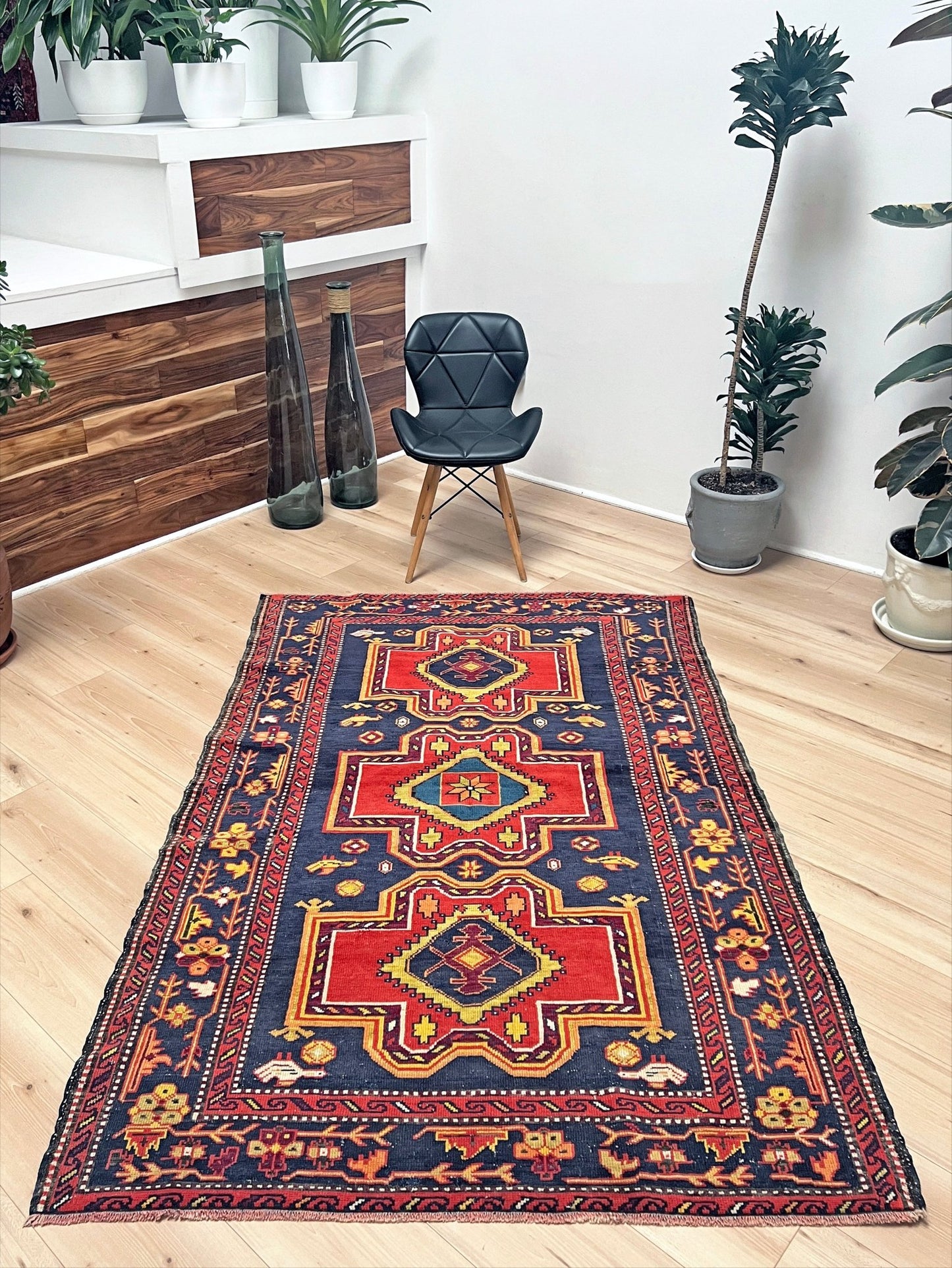 Derbend Caucasian vintage small Scatter handmade rug. Oriental rug shop San francisco bay area. Buy rug online free shipping