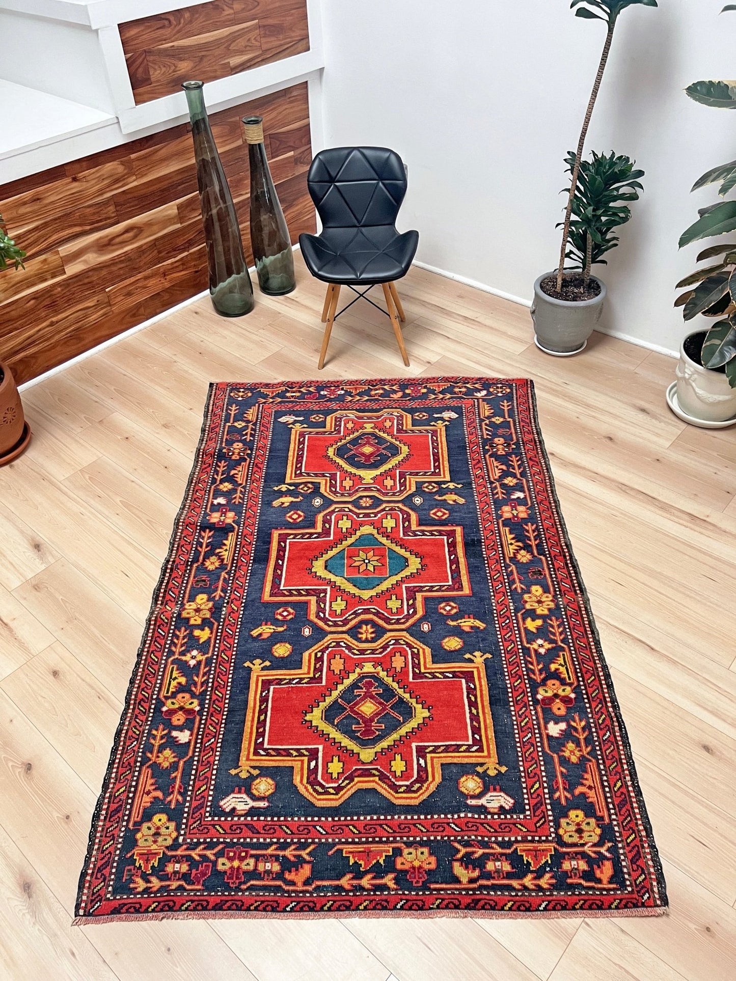 Derbend Caucasian vintage small Scatter handmade rug. Oriental rug shop San francisco bay area. Buy rug online free shipping