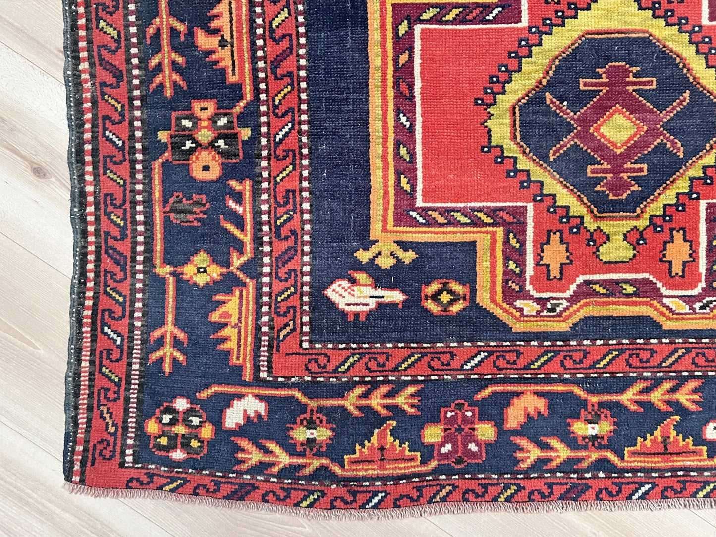 Derbend Caucasian vintage small Scatter handmade rug. Oriental rug shop San francisco bay area. Buy rug online free shipping