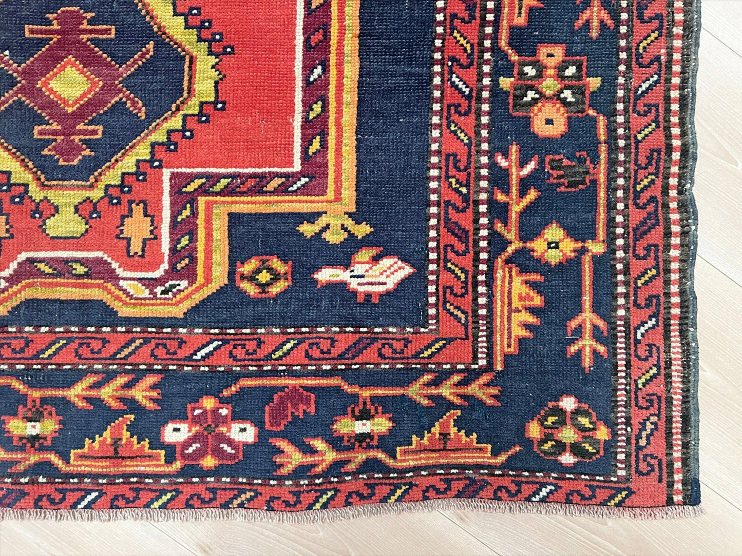 Derbend Caucasian vintage small Scatter handmade rug. Oriental rug shop San francisco bay area. Buy rug online free shipping