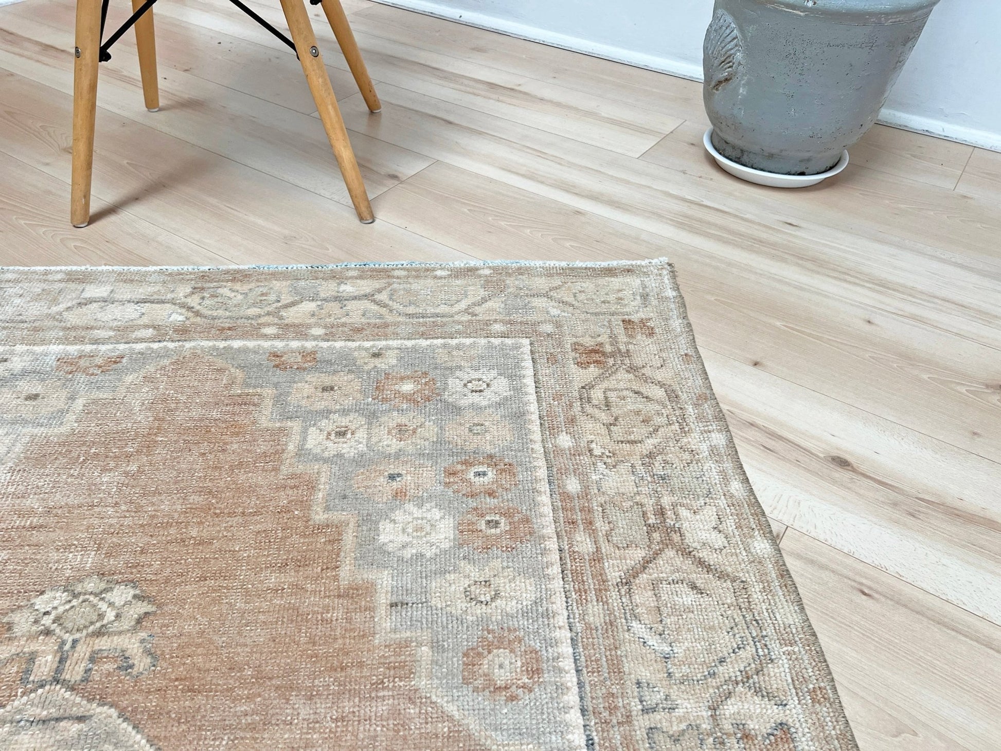 Vintage Turkish rug shop san francisco bay area. Handmade wool runner rug. Oriental rug shop palo alto. Mted rug in living room setting, soft rug, California, rug store, local shop, modern rug, earth colors, muted rug