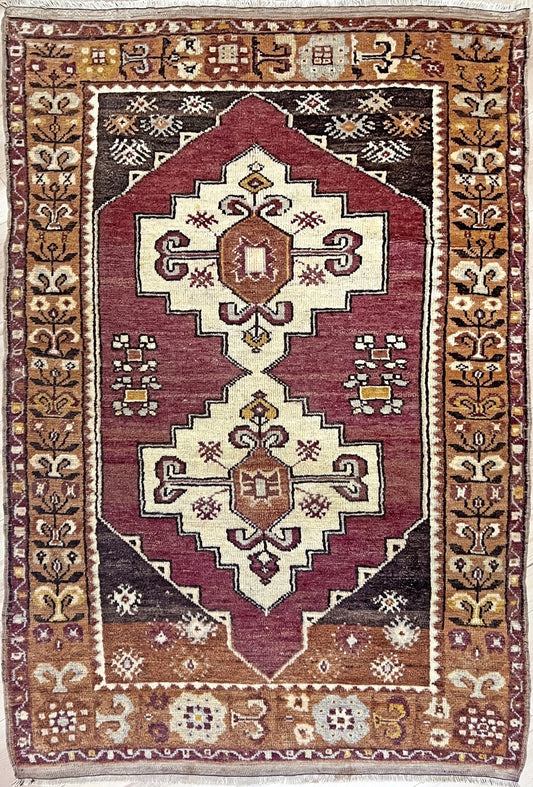 Maden vintage small turkish rug shop san francisco bay area. 3x5 handmade wool rug. Buy handmade rug online free shipping