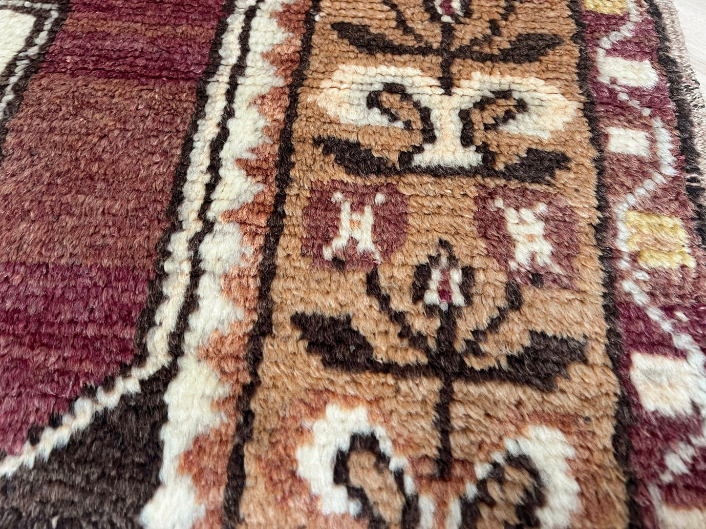 Maden vintage small turkish rug shop san francisco bay area. 3x5 handmade wool rug. Buy handmade rug online free shipping