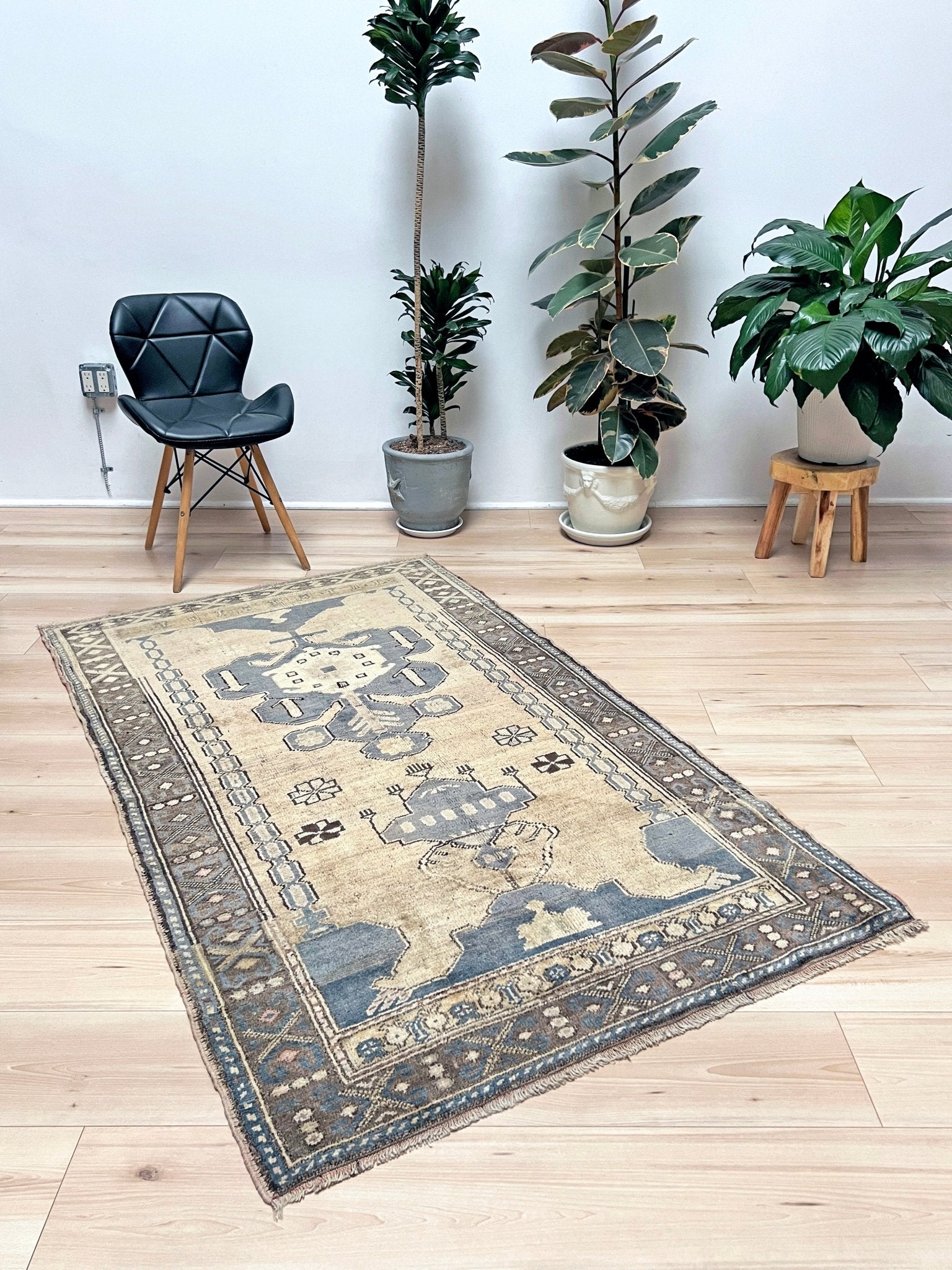 Konya muted Handmade wool small turkish rug shop san francisco bay area. Buy handmade rug online free shipping USA Canada.