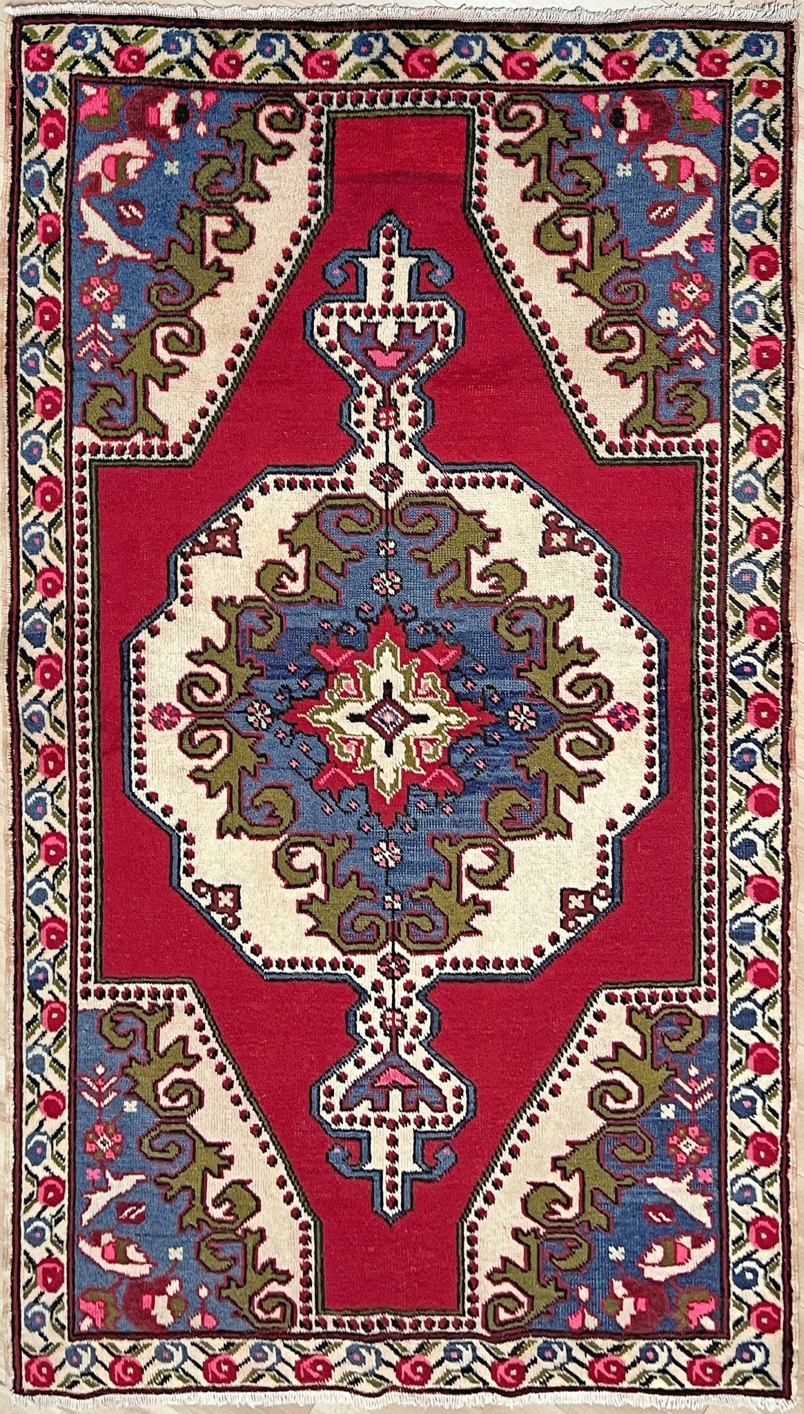 Maden vintage small turkish rug shop san francisco bay area. 3x5 handmade wool rug. Buy handmade rug online free shipping