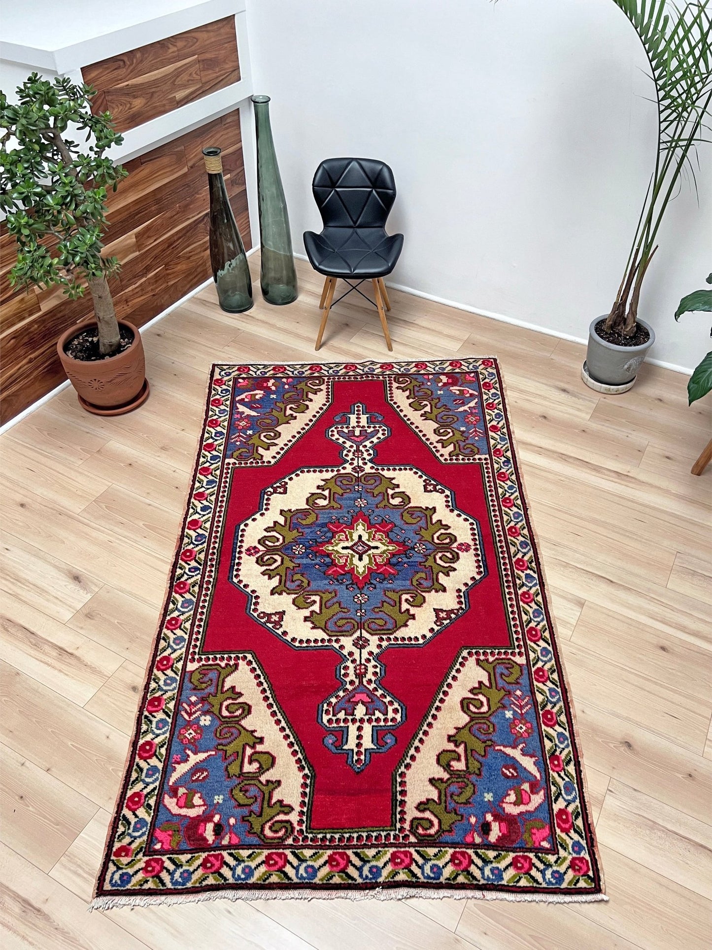 Maden vintage small turkish rug shop san francisco bay area. 3x5 handmade wool rug. Buy handmade rug online free shipping