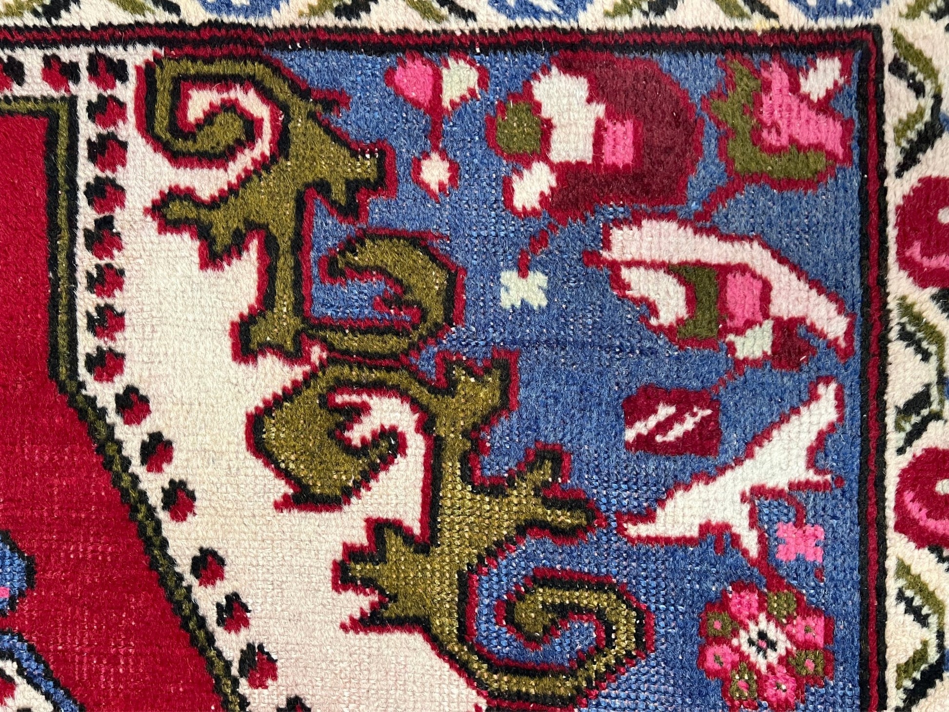 Maden vintage small turkish rug shop san francisco bay area. 3x5 handmade wool rug. Buy handmade rug online free shipping