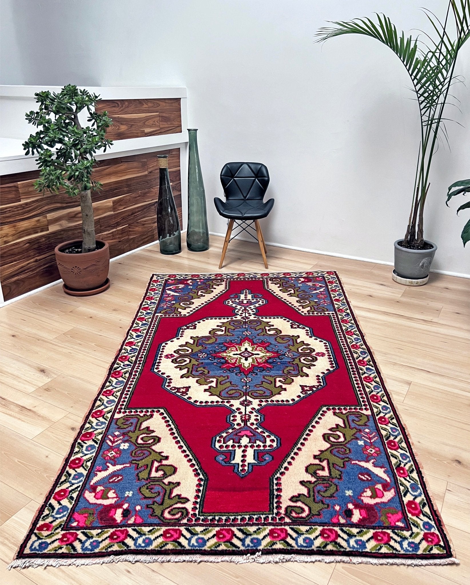 Maden vintage small turkish rug shop san francisco bay area. 3x5 handmade wool rug. Buy handmade rug online free shipping