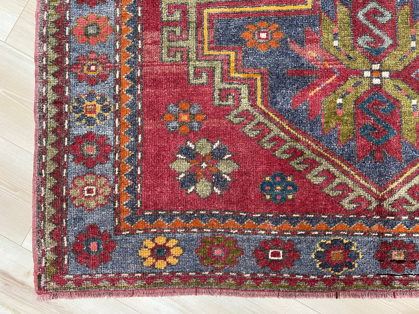 kazak caucasian vintage rug shop San francisco bay area. Rug store berkeley, palo alto. Buy handmade wool rug online