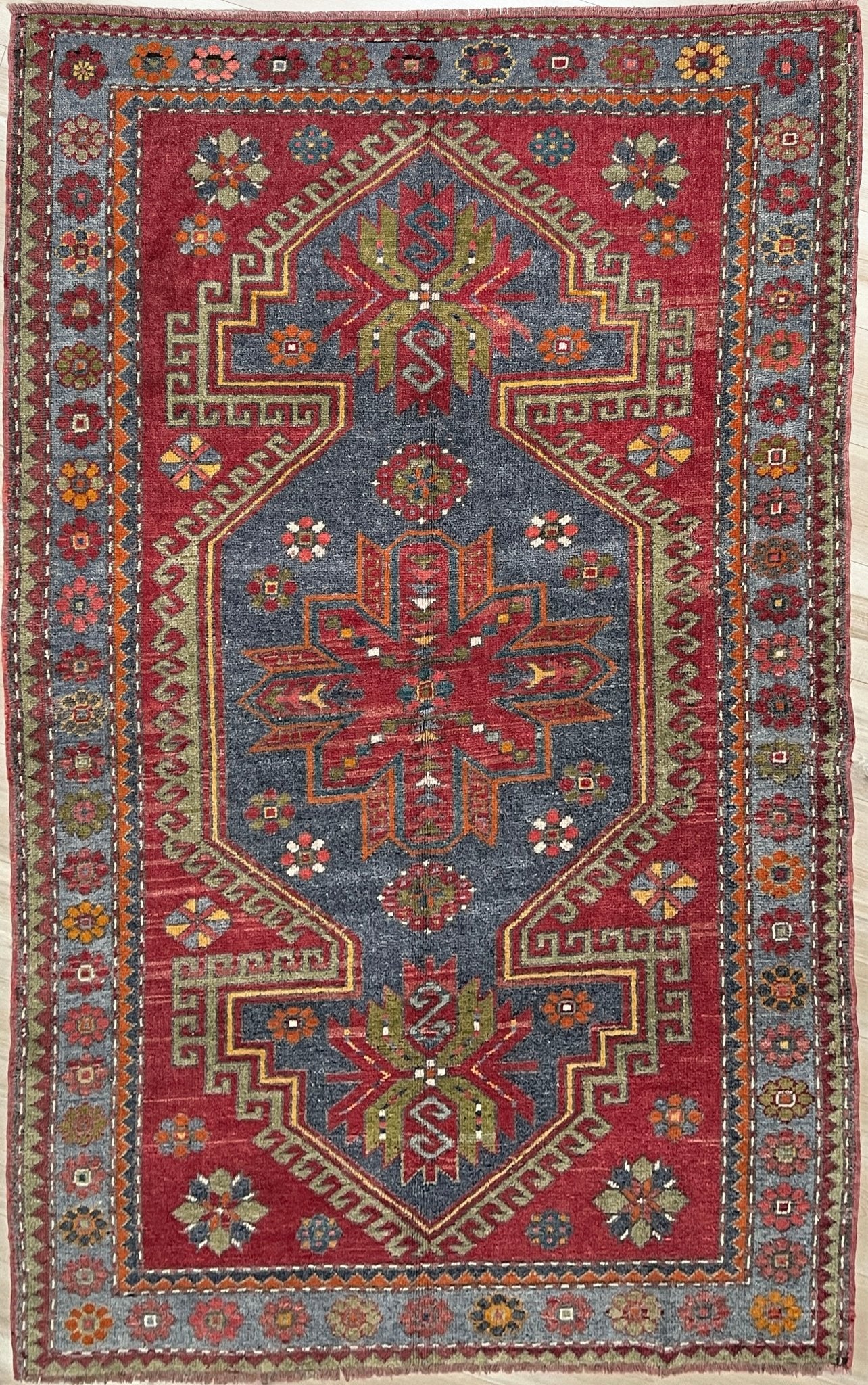 kazak caucasian vintage rug shop San francisco bay area. Rug store berkeley, palo alto. Buy handmade wool rug online