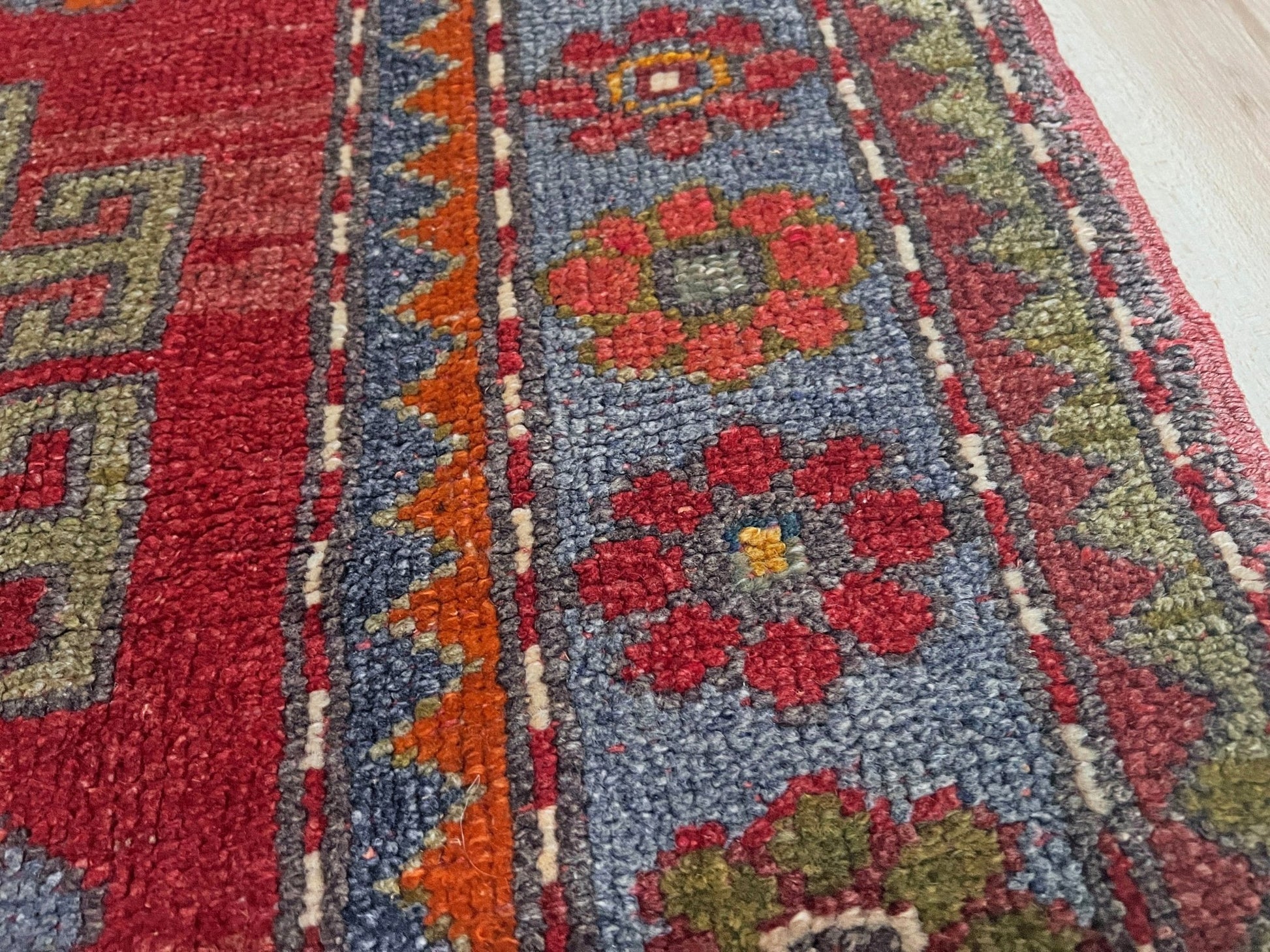 kazak caucasian vintage rug shop San francisco bay area. Rug store berkeley, palo alto. Buy handmade wool rug online