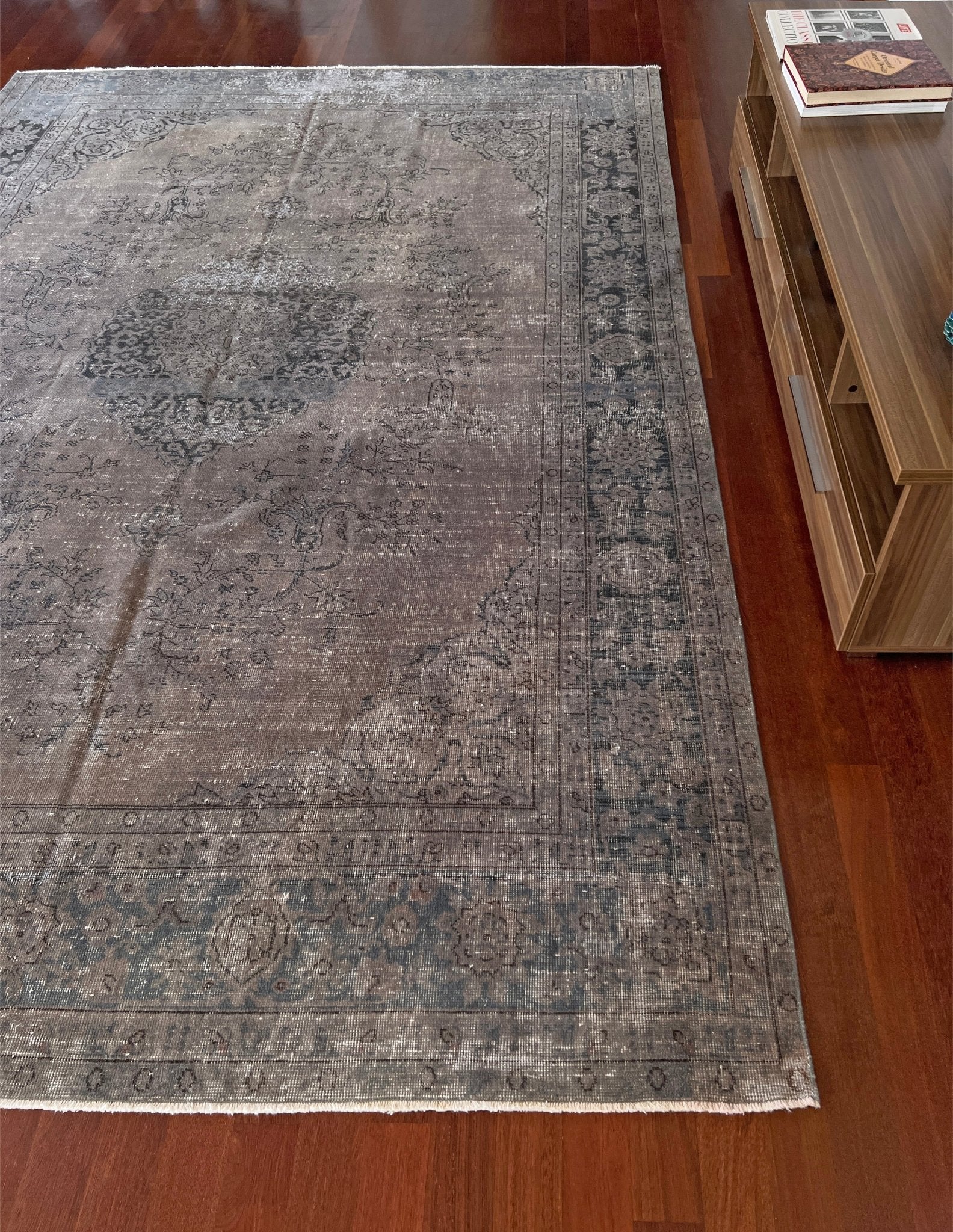 Affordable handmade modern rug san francisco bay area. Buy oriental rug online rug shopping free shipping to USA and Canada.