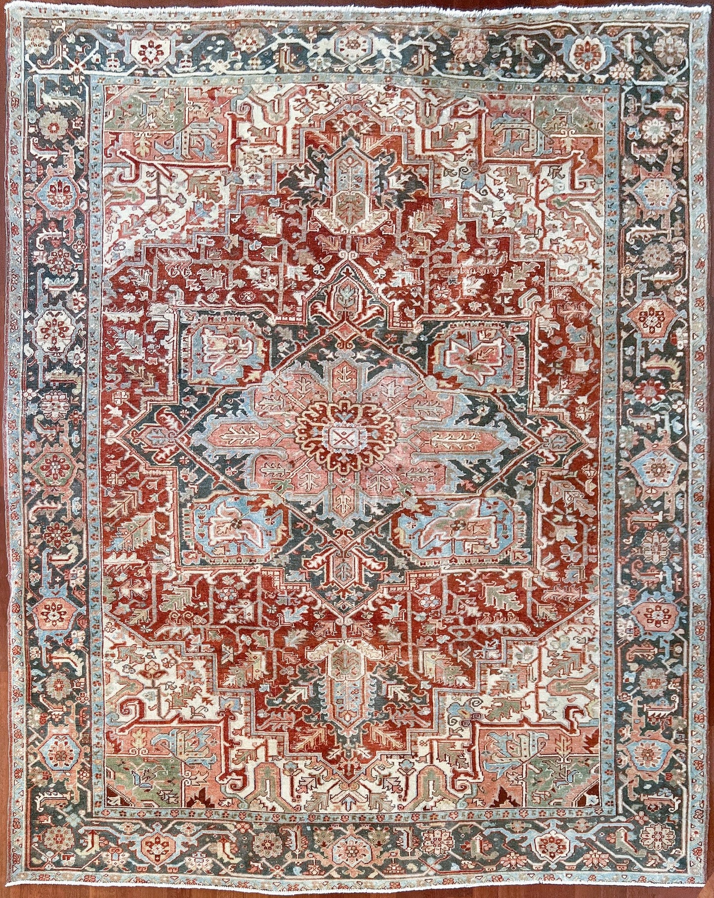 Large heriz persian area rug Oriental rug shop San francisco bay area. Buy oriental rug shop online free shipping