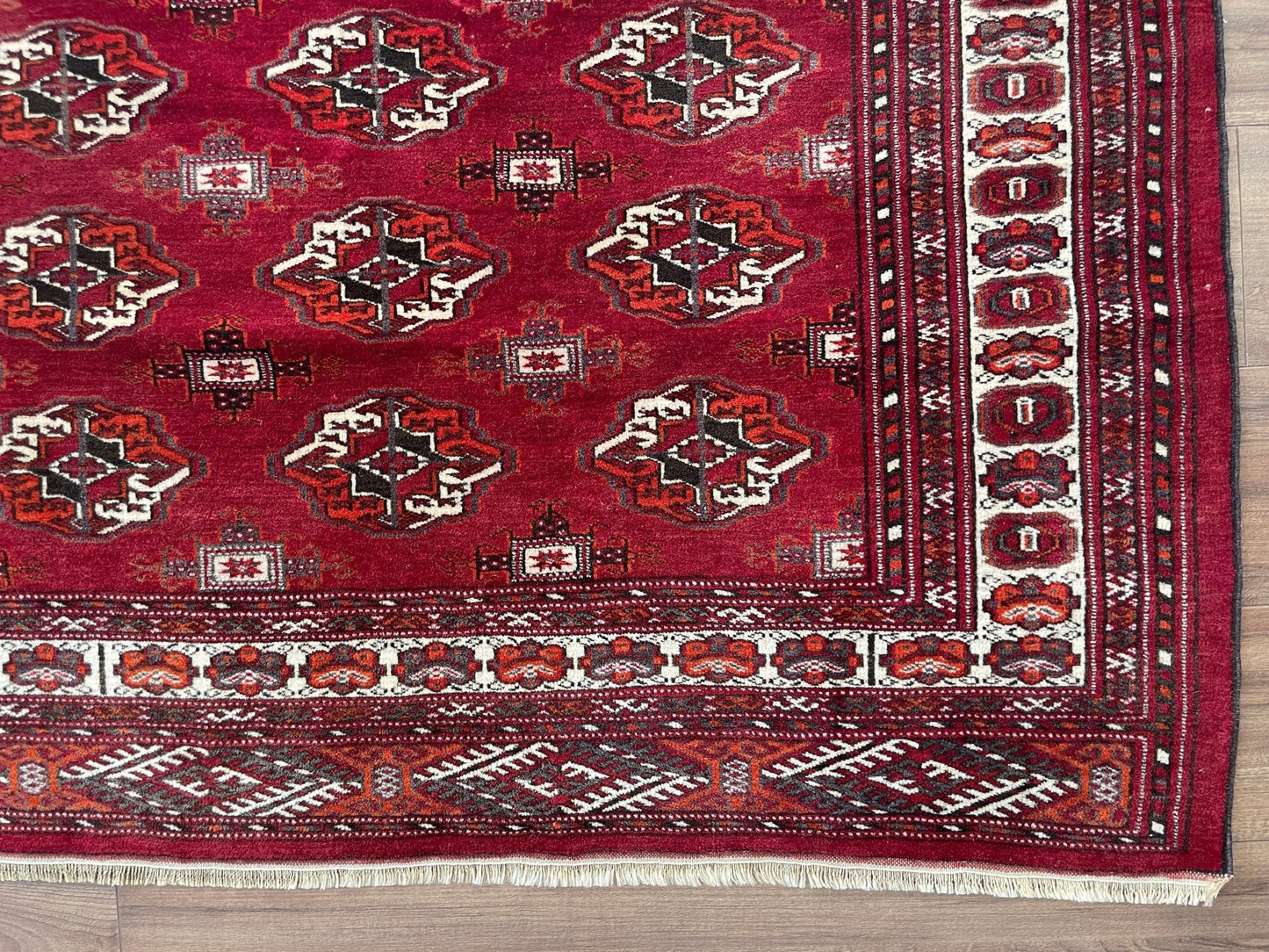 bukhara turkmen rug. Small vintage rug scatter rug Oriental rug shop San Francisco Bay area. Buy vintage rug shop online