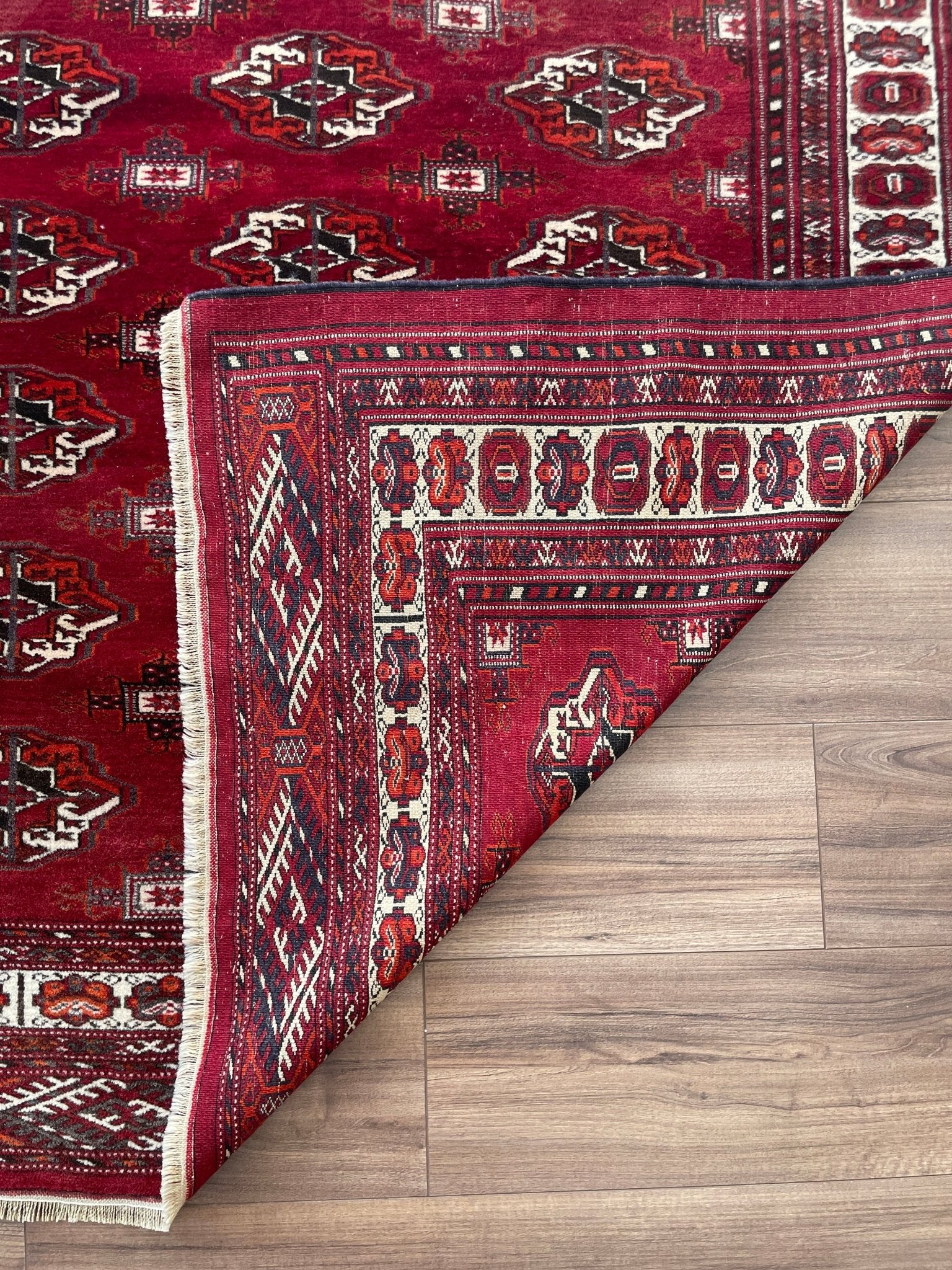 bukhara turkmen rug. Small vintage rug scatter rug Oriental rug shop San Francisco Bay area. Buy vintage rug shop online