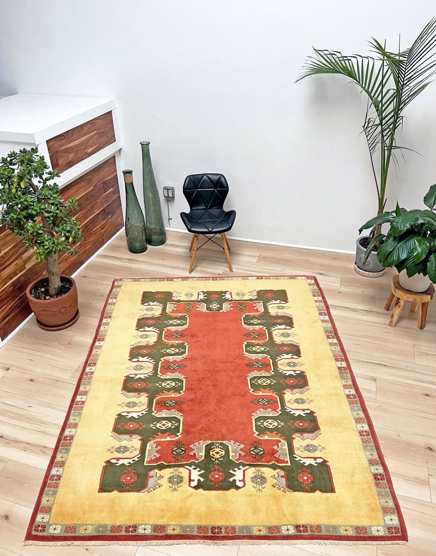 Konya Turkish Soft Rug. Vintage Rug Shop San Francisco Bay Area. Buy handmade wool rug  online free shipping USA and Canada.