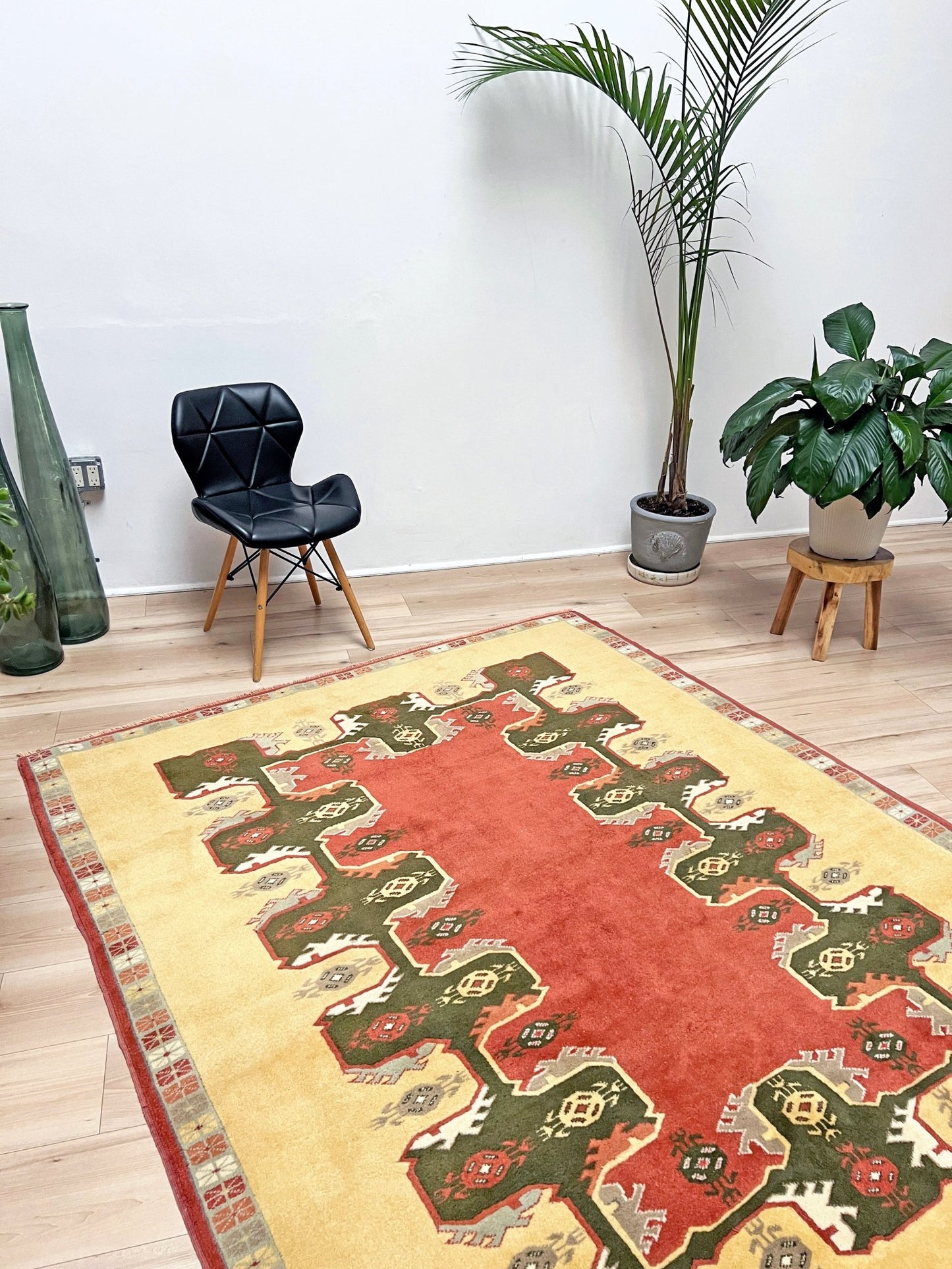 Konya Turkish Soft Rug. Vintage Rug Shop San Francisco Bay Area. Buy handmade wool rug  online free shipping USA and Canada.