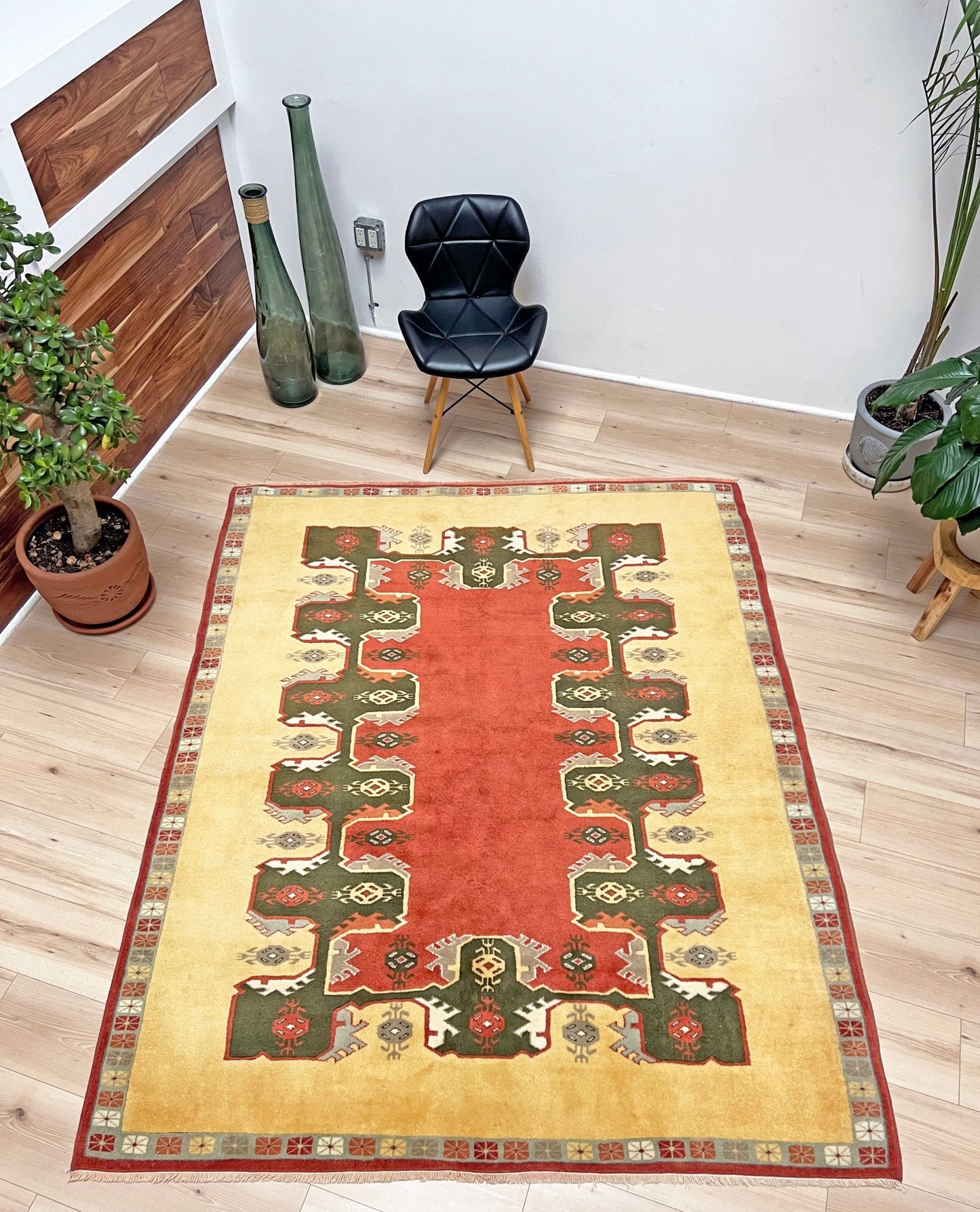 Konya Turkish Soft Rug. Vintage Rug Shop San Francisco Bay Area. Buy handmade wool rug  online free shipping USA and Canada.