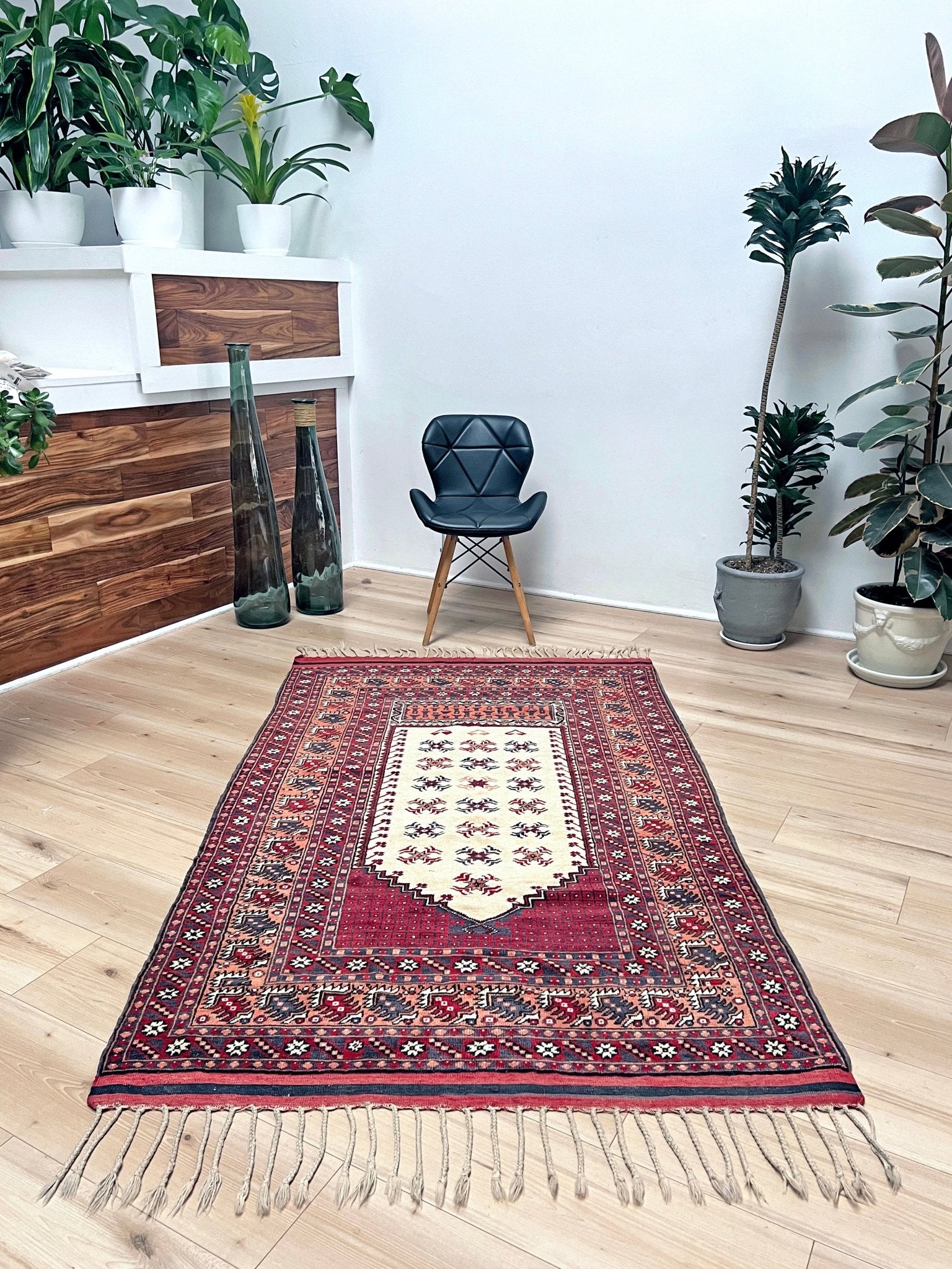 Yagcibedir vintage turkish prayer rug. Small 3x5 handmade wool rug rug shop san francisco bay area. Buy handmade rug online