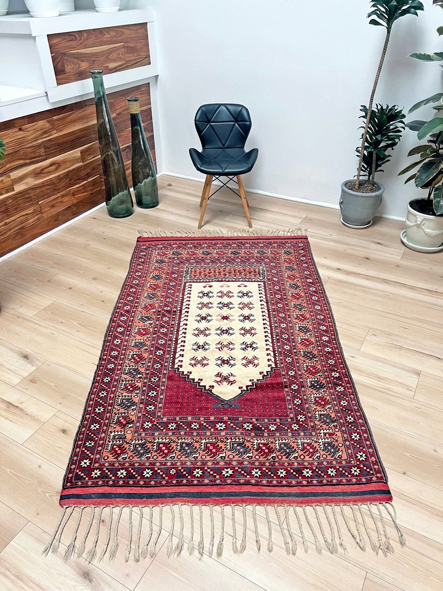 Yagcibedir vintage turkish prayer rug. Small 3x5 handmade wool rug rug shop san francisco bay area. Buy handmade rug online