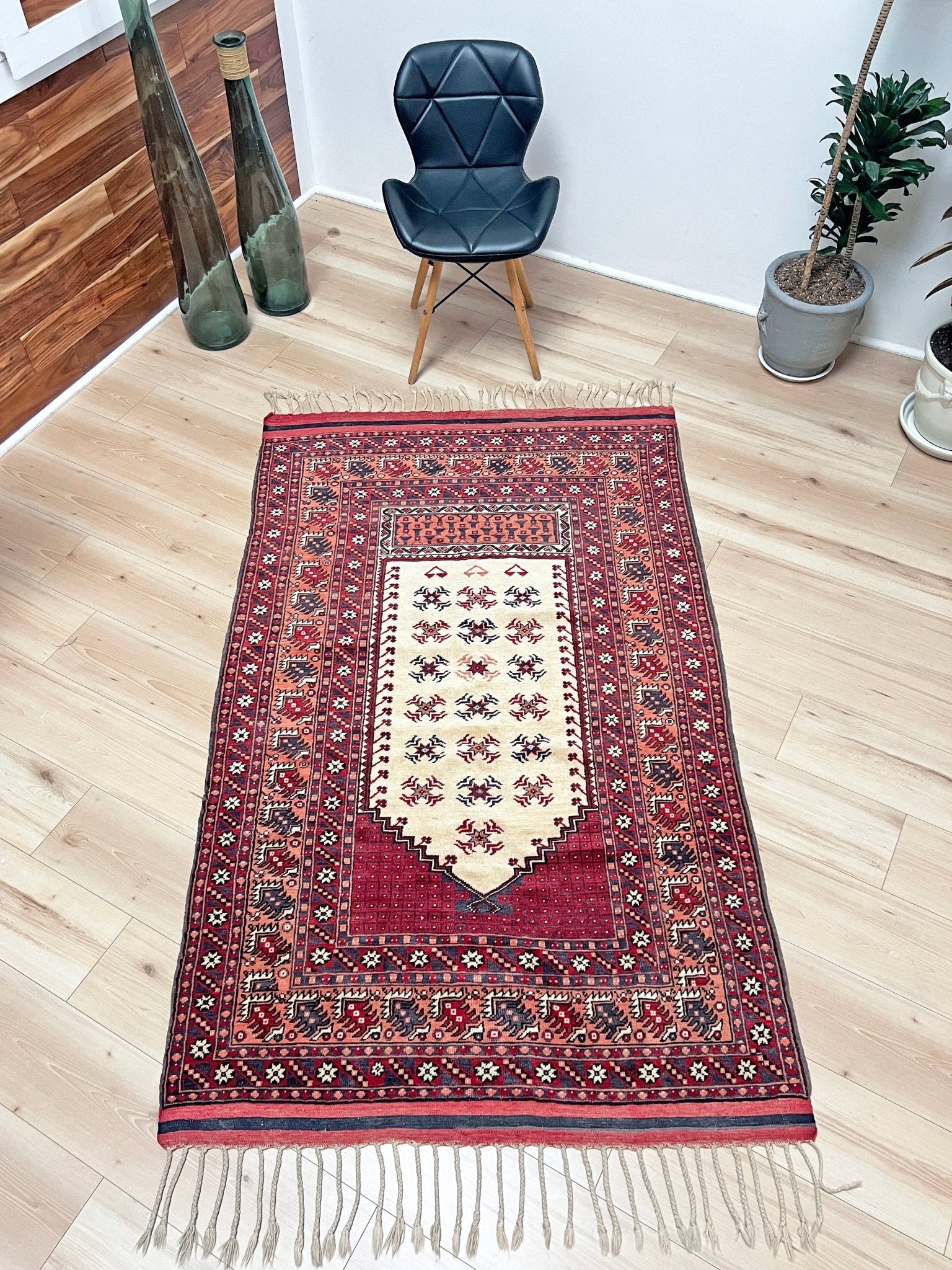 Yagcibedir vintage turkish prayer rug. Small 3x5 handmade wool rug rug shop san francisco bay area. Buy handmade rug online