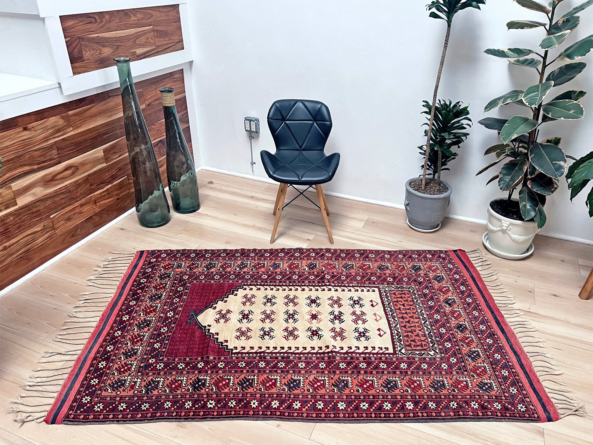 Yagcibedir vintage turkish prayer rug. Small 3x5 handmade wool rug rug shop san francisco bay area. Buy handmade rug online