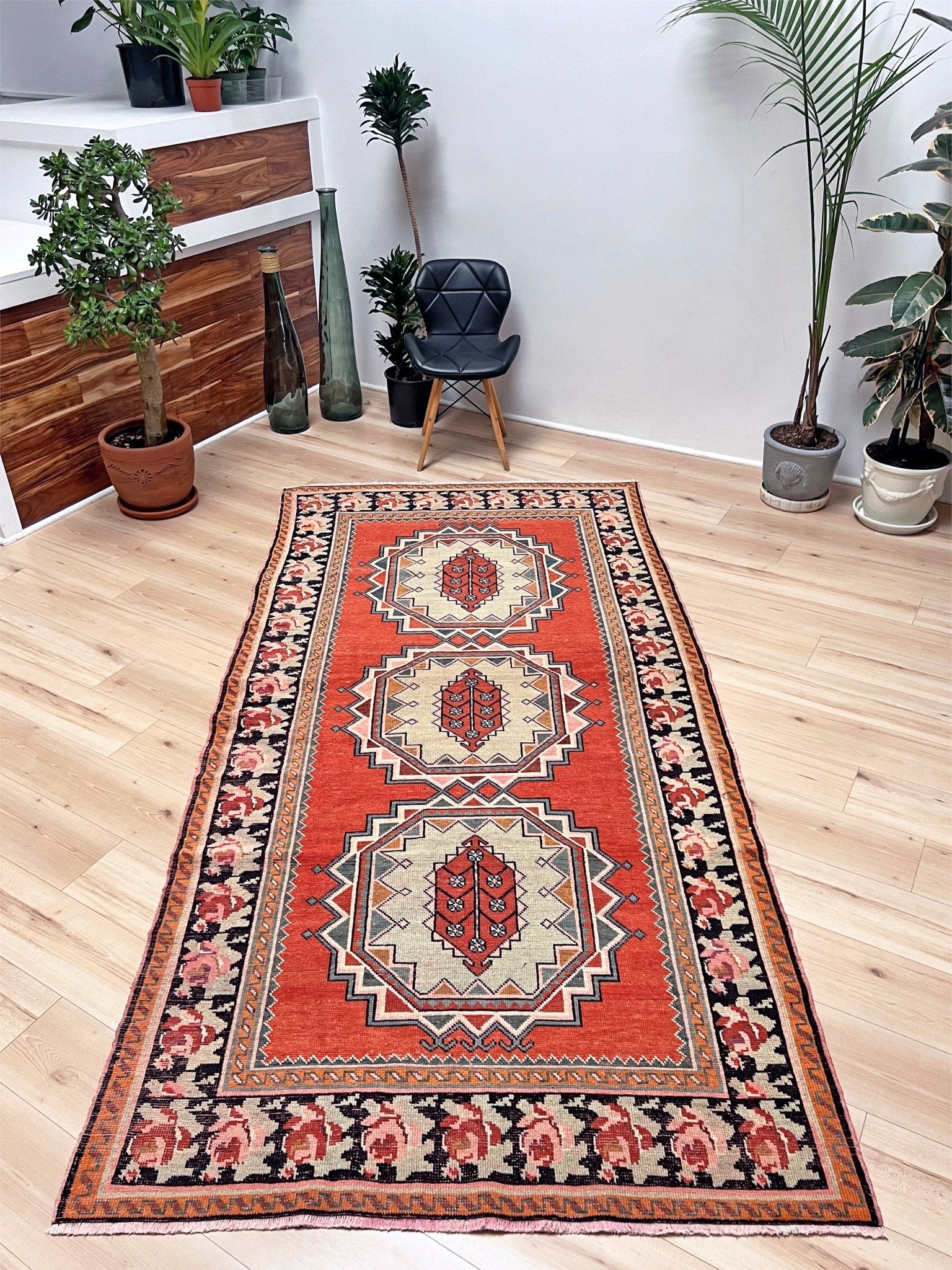 derbend karabagh caucasian rug. Oriental rug shop San Francisco Bay Area. Wide runner handmade wool rug. Buy rug online