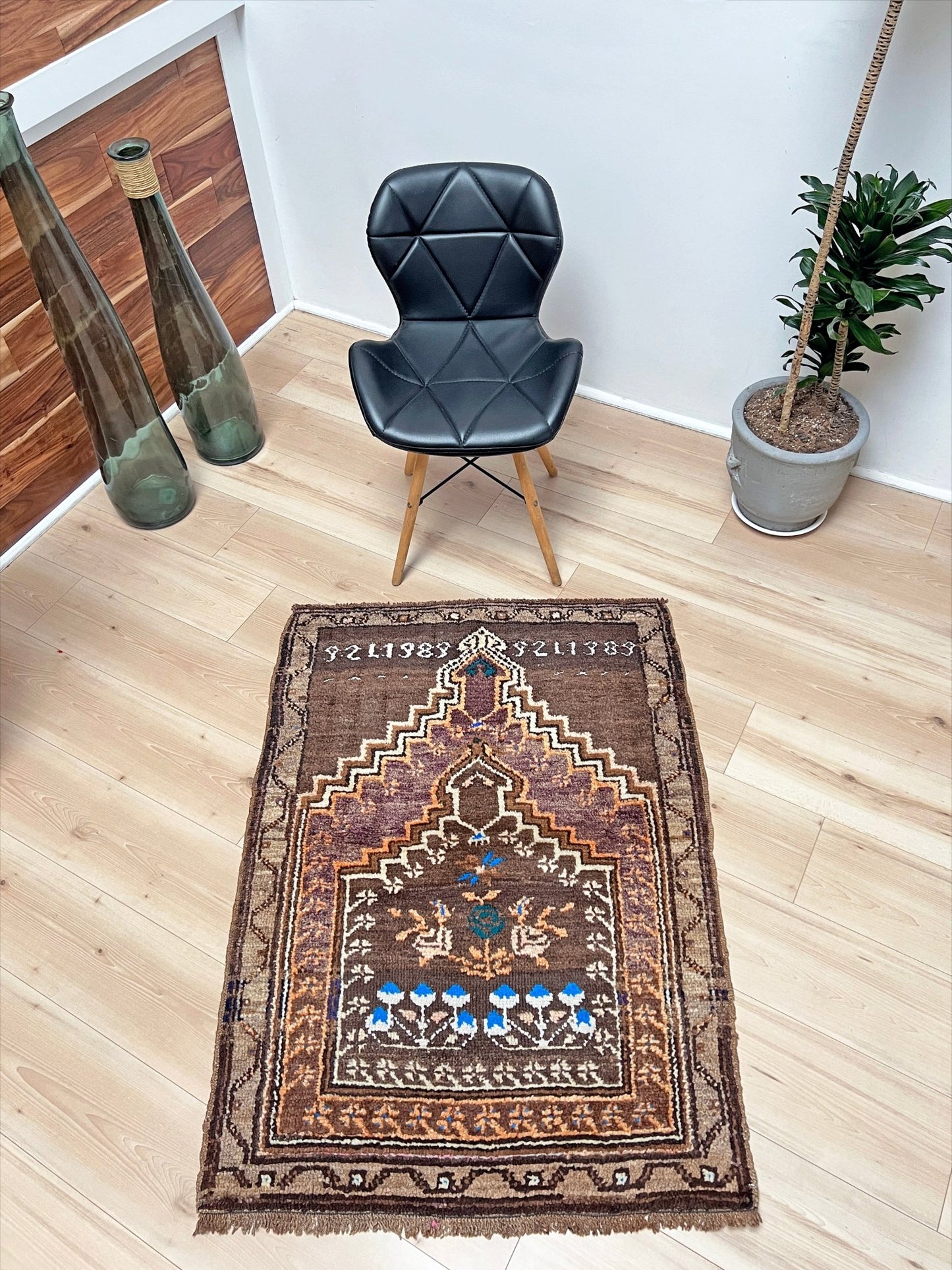 Kars Wool vintage turkish mini rug. Handmade turkish rug shop san francisco bay area. Buy handmade wool rug online