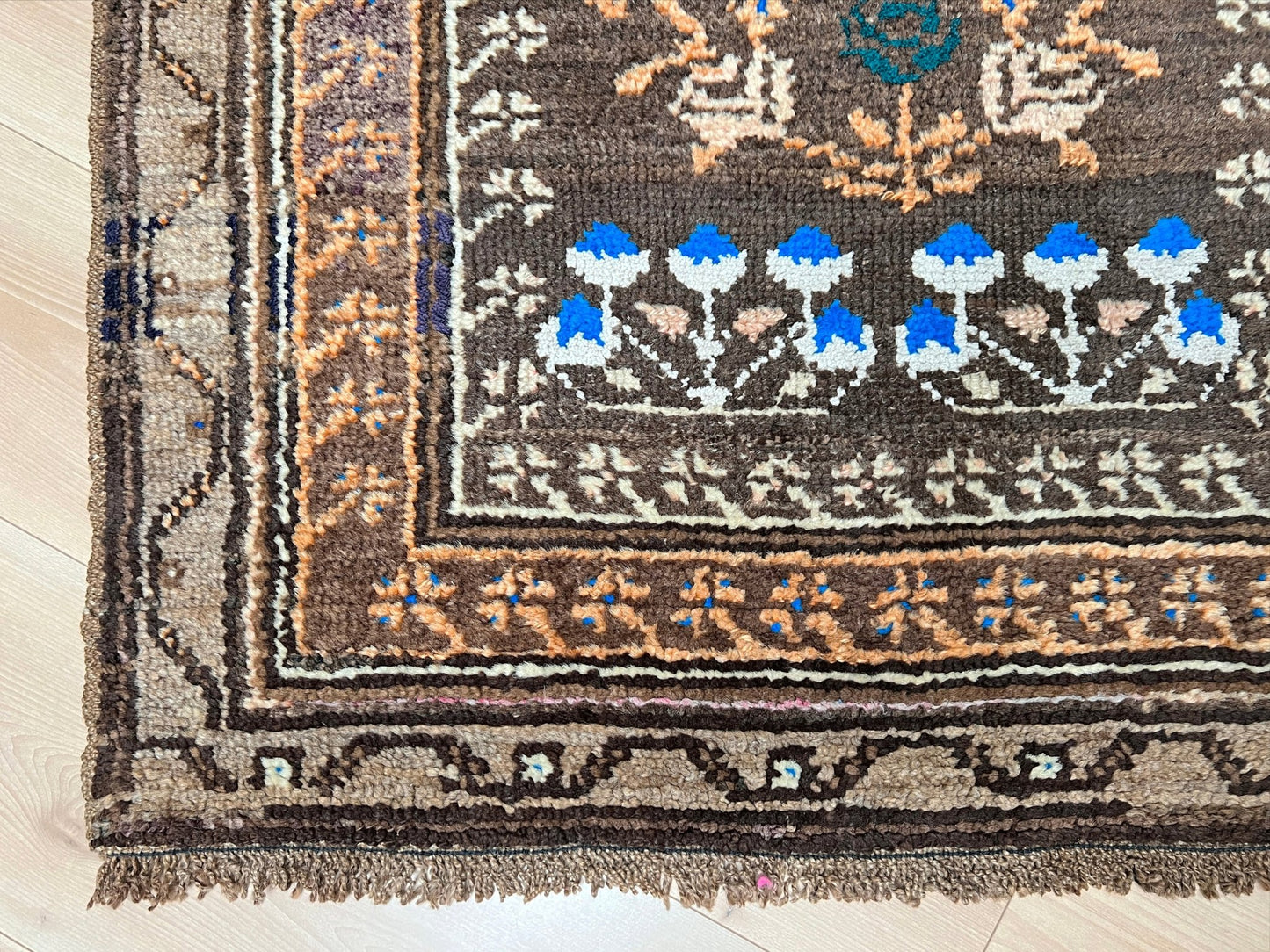 Kars Wool vintage turkish mini rug. Handmade turkish rug shop san francisco bay area. Buy handmade wool rug online