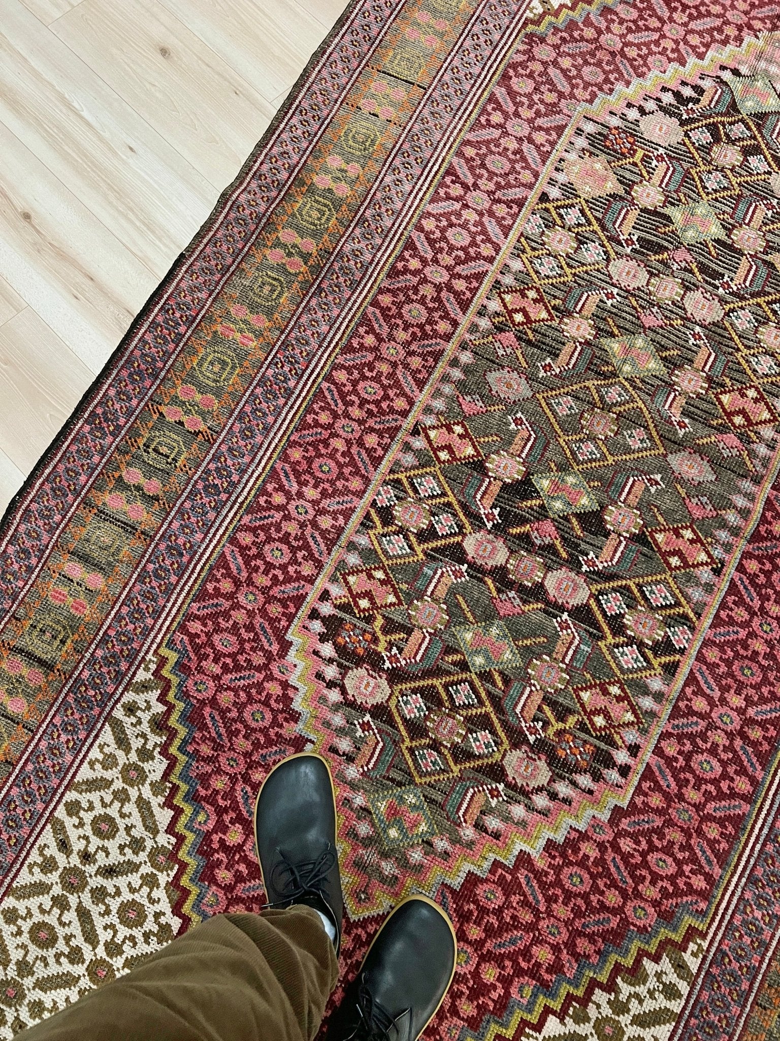 Senneh handmade Persian Rug Wide Runner. Oriental rug shop san francisco bay area. Buy wool carpet oriental rug online